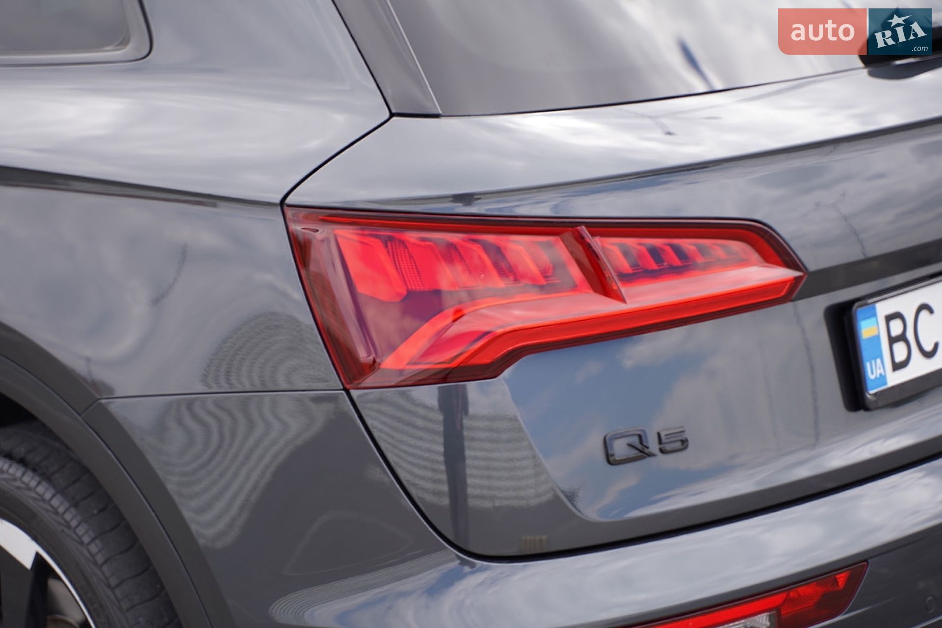 Audi Q5 2018 VIN WAUZZZFY4J2228830 фото оголошення 141 з 171