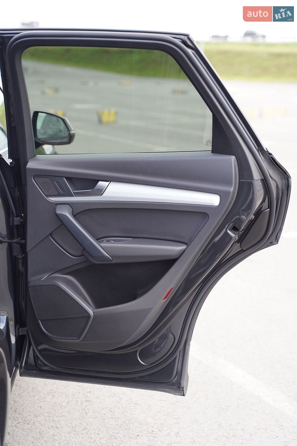 Audi Q5 2018 VIN WAUZZZFY4J2228830 фото оголошення 156 з 171