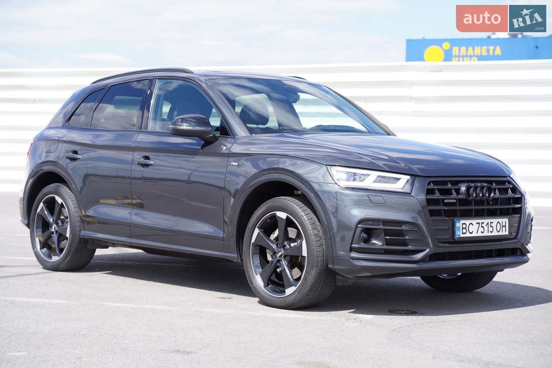 Audi Q5 2018 VIN WAUZZZFY4J2228830 фото оголошення 162 з 171