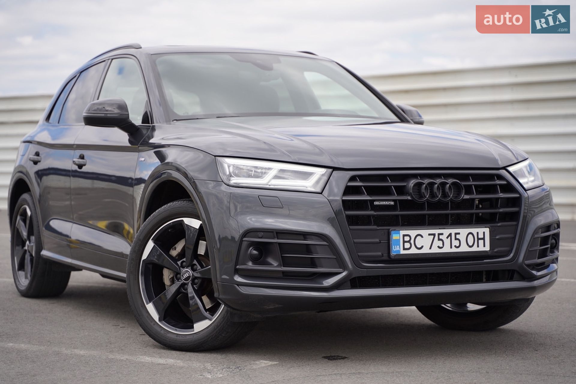 Audi Q5 2018 VIN WAUZZZFY4J2228830 фото оголошення 166 з 171