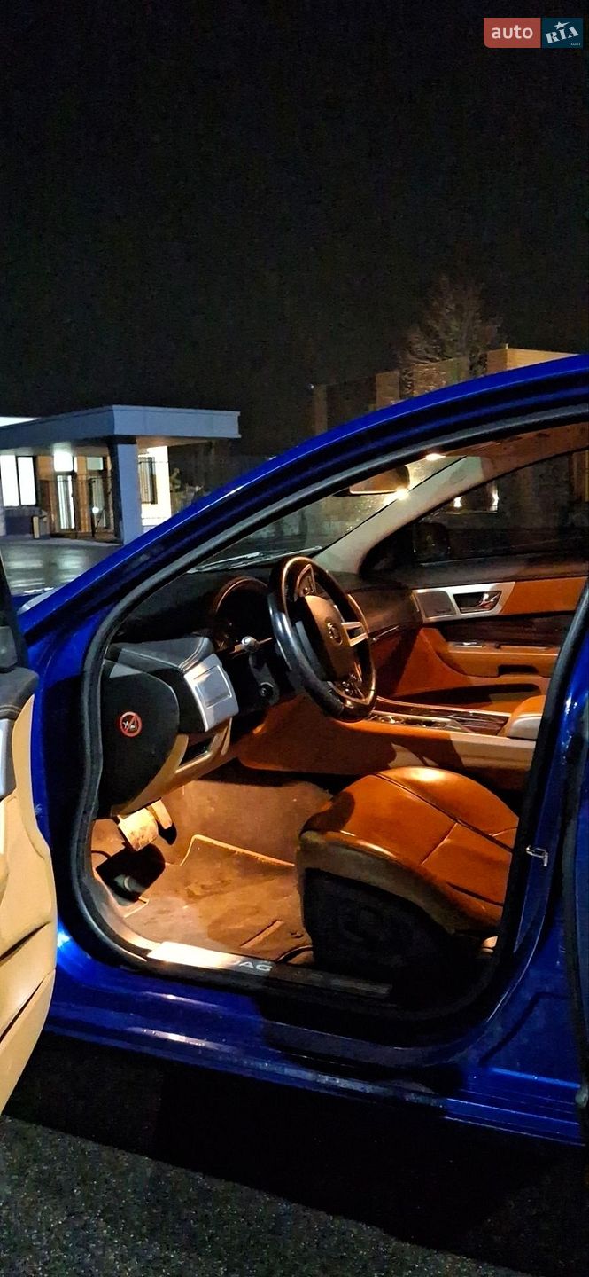 Jaguar XF 2015 VIN SAJWA0F74F8U68482 фото оголошення 4 з 28