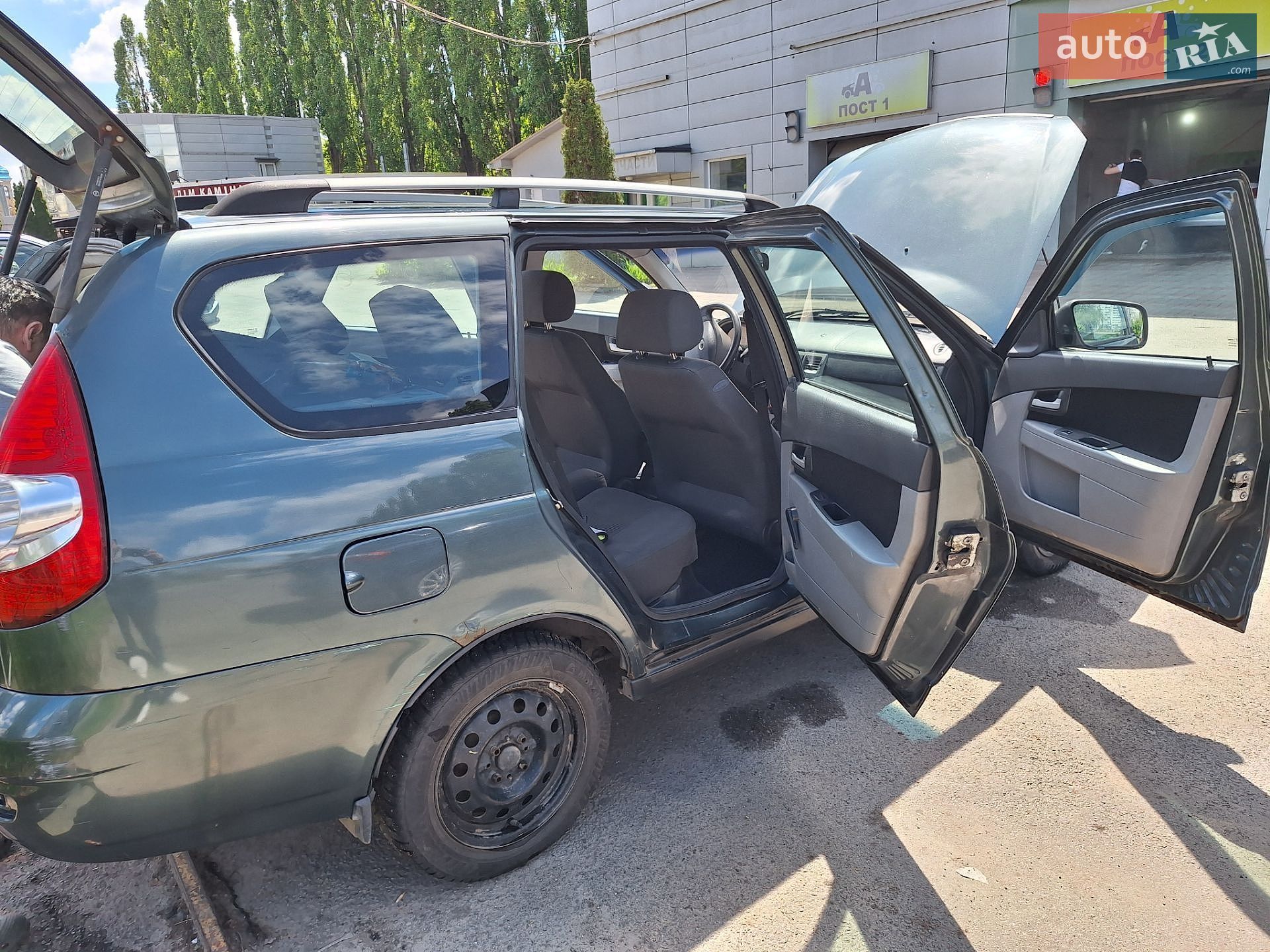 ВАЗ / Lada 2171 Priora 2010 VIN XTA217130A0018884 фото оголошення 4 з 19