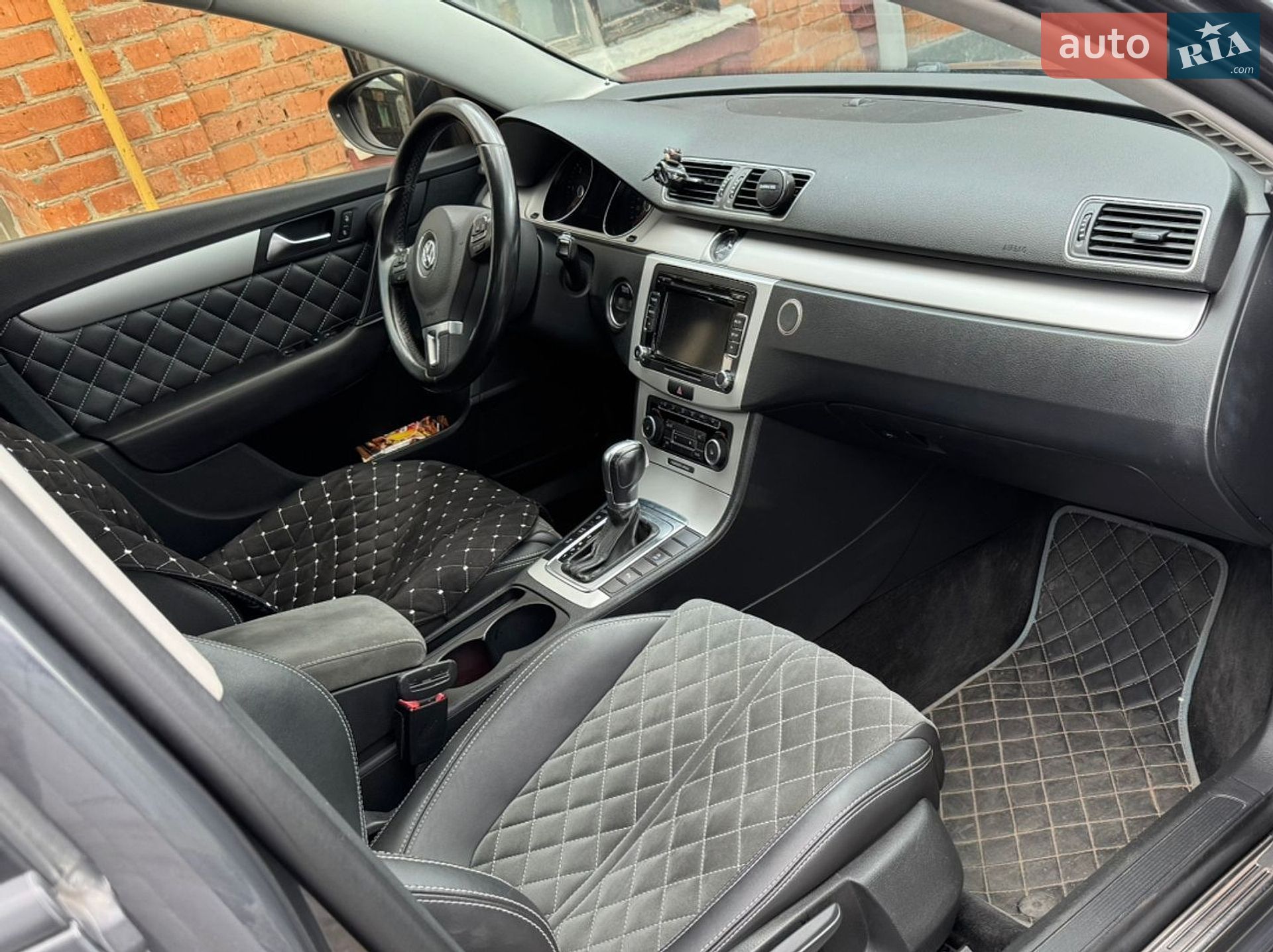 Volkswagen Passat 2011 VIN WVWZZZ3CZBE373995 фото оголошення 9 з 13