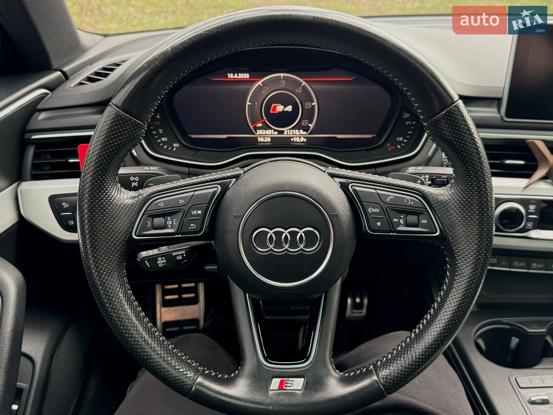 Audi A4 2016 VIN WAUZZZF4XHA041783 фото оголошення 16 з 25