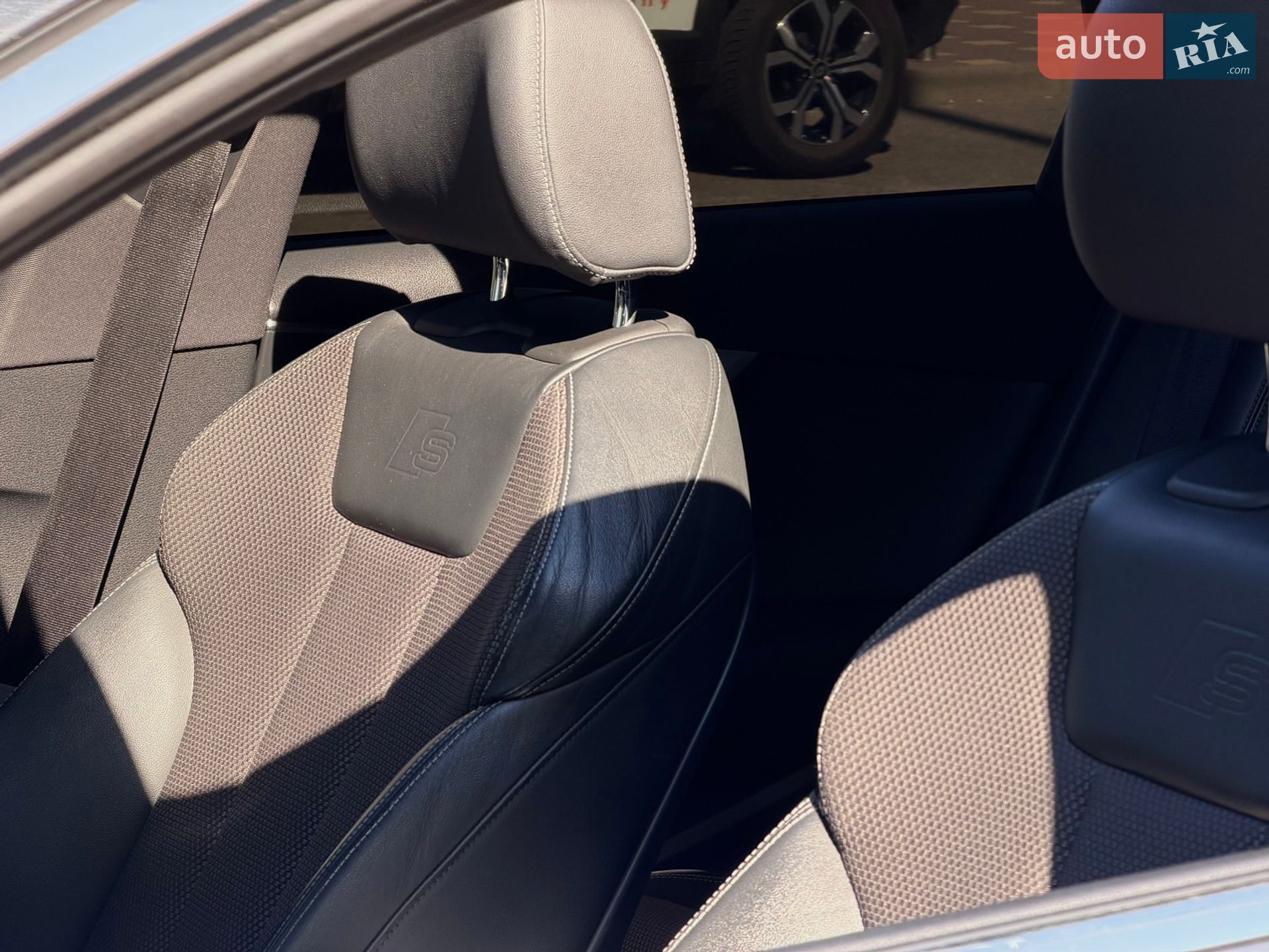 Audi A4 2016 VIN WAUZZZF4XHA041783 фото оголошення 25 з 25