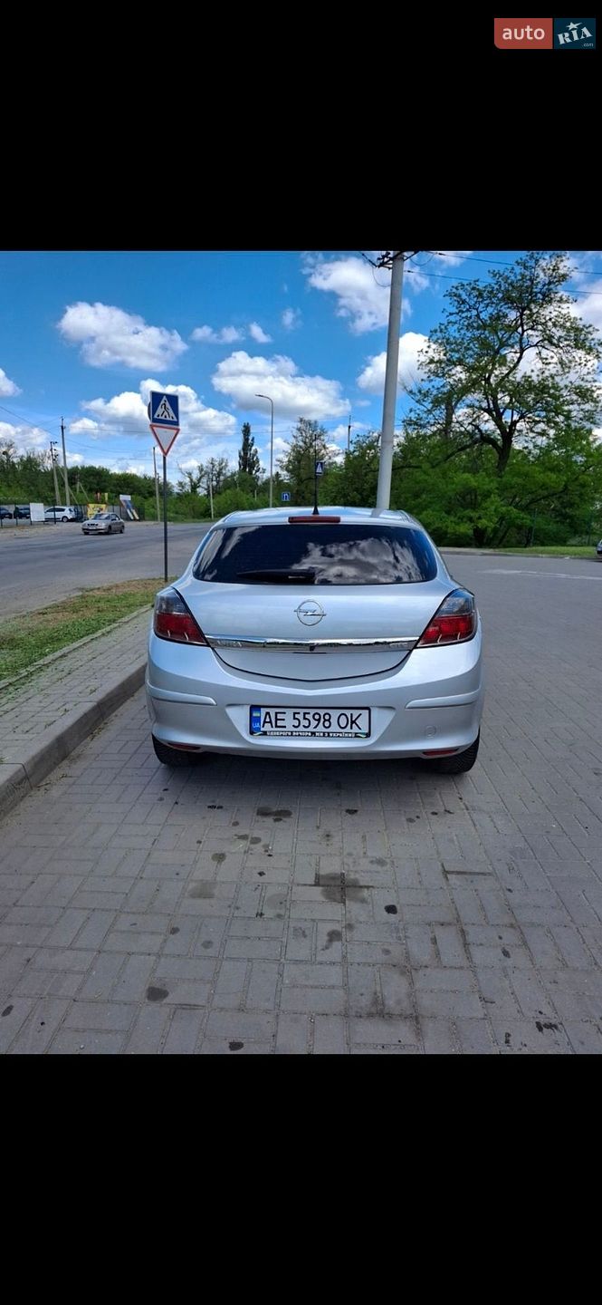 Opel Astra GTC 2006 VIN W0L0AHL0865194841 фото оголошення 4 з 40