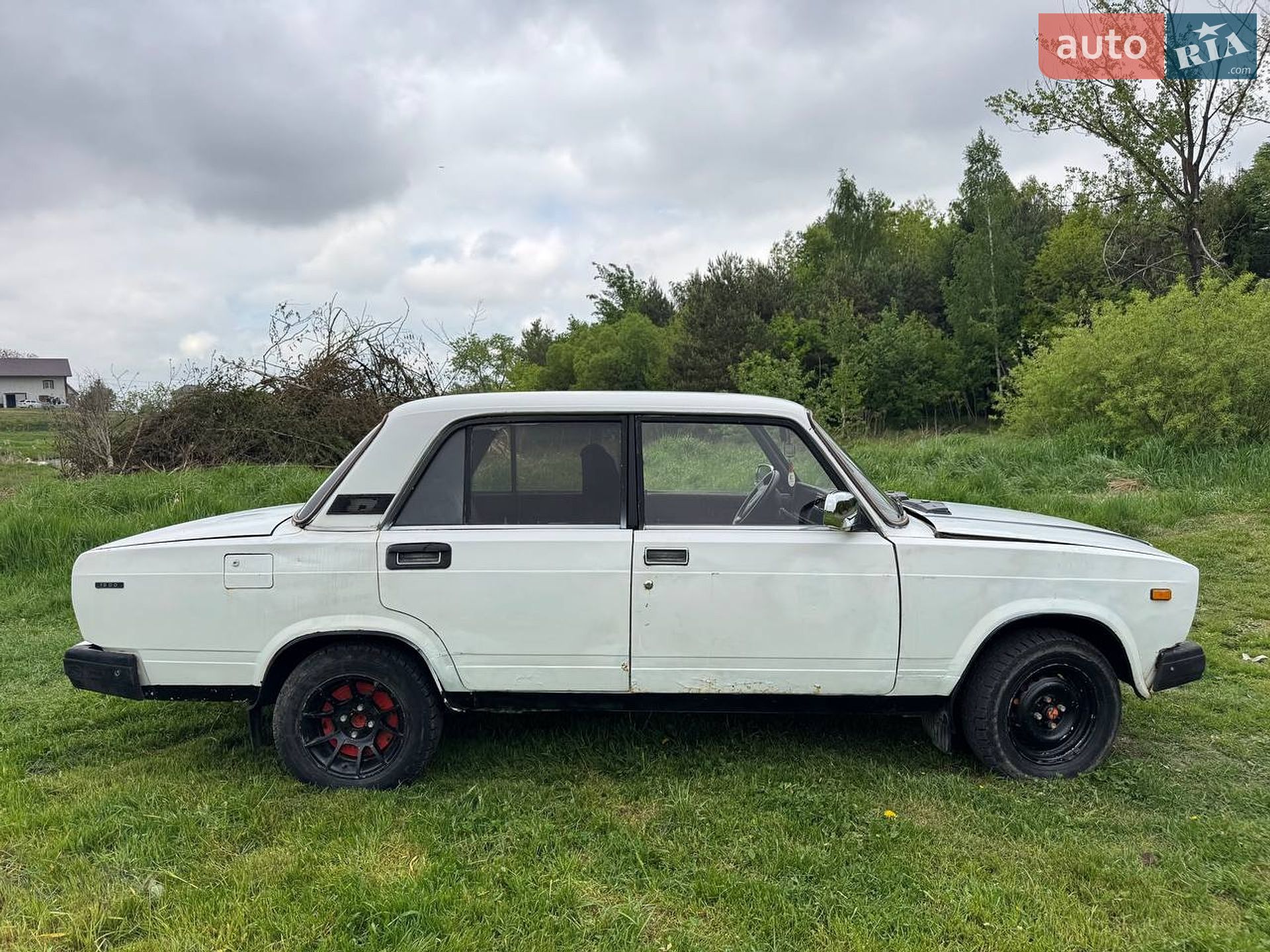 ВАЗ / Lada 2107 1983 VIN XTA210700D0025374 фото оголошення 2 з 12