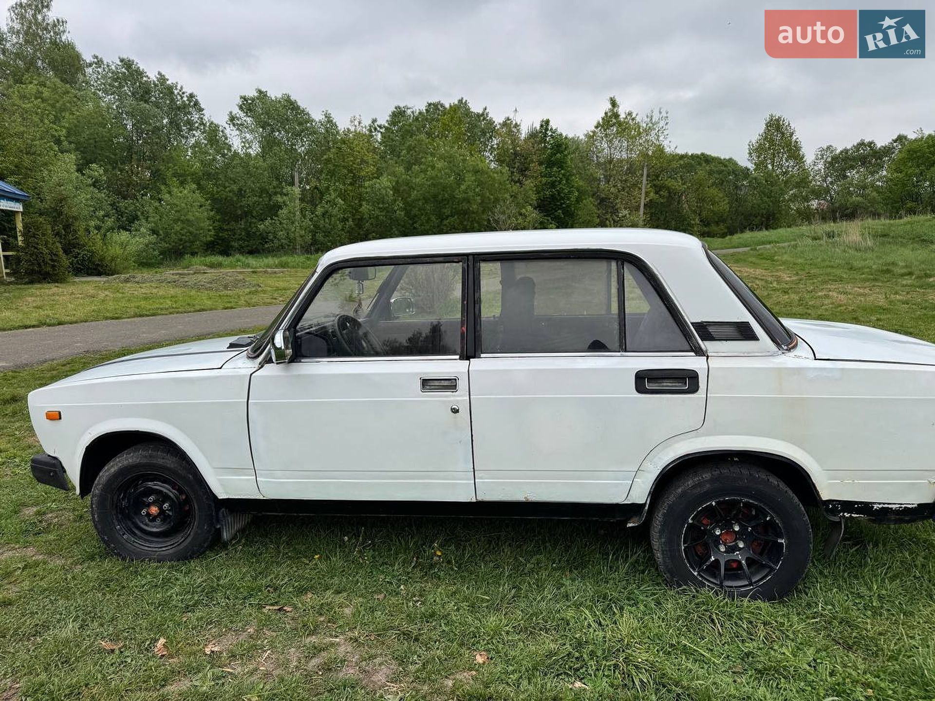ВАЗ / Lada 2107 1983 VIN XTA210700D0025374 фото оголошення 4 з 12