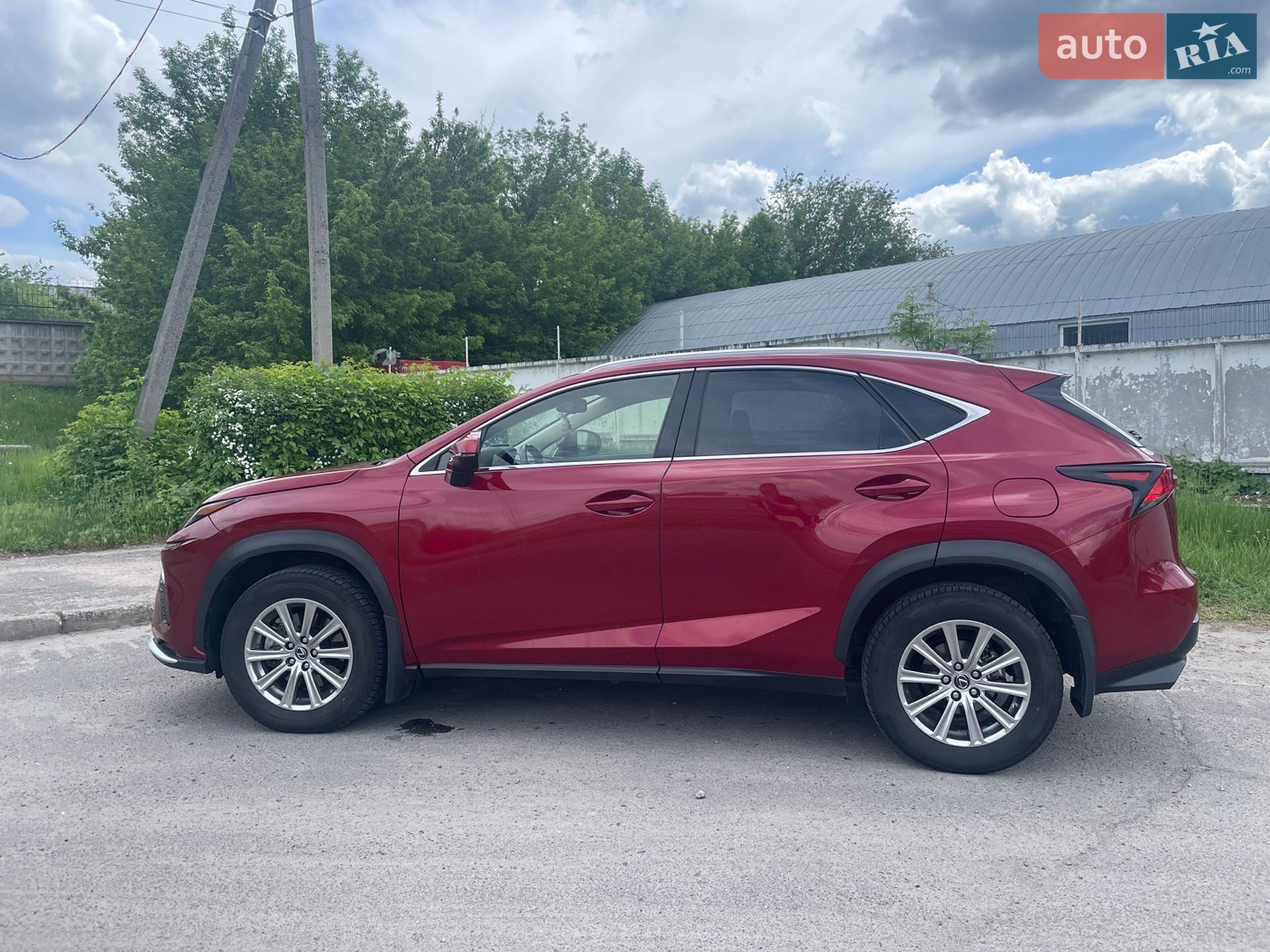 Lexus NX 2019 VIN JTJAARBZ0L5010775 фото оголошення 11 з 14