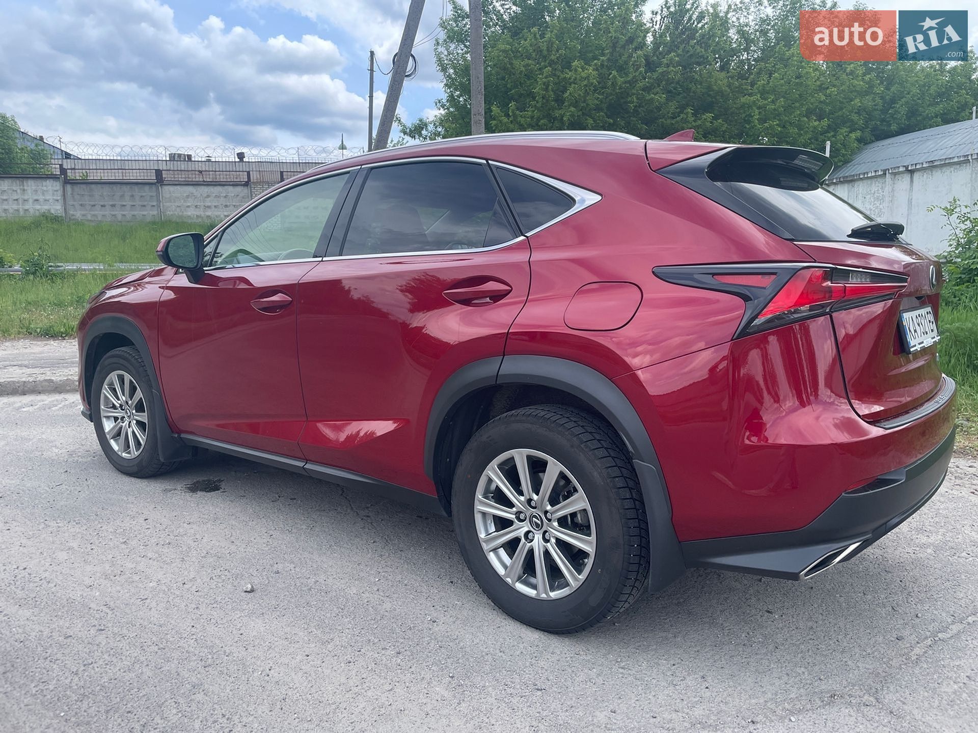 Lexus NX 2019 VIN JTJAARBZ0L5010775 фото оголошення 12 з 14