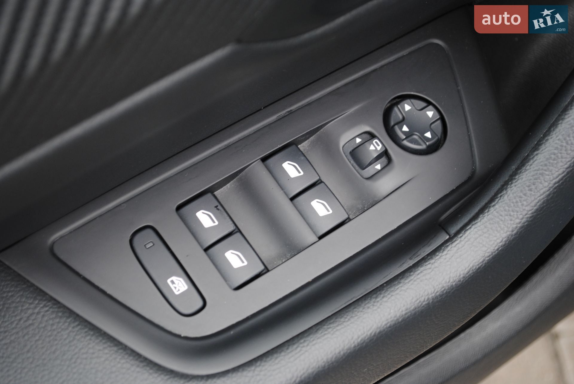 Peugeot 508 2019 VIN VR3FCYHZRKY118334 фото оголошення 29 з 41