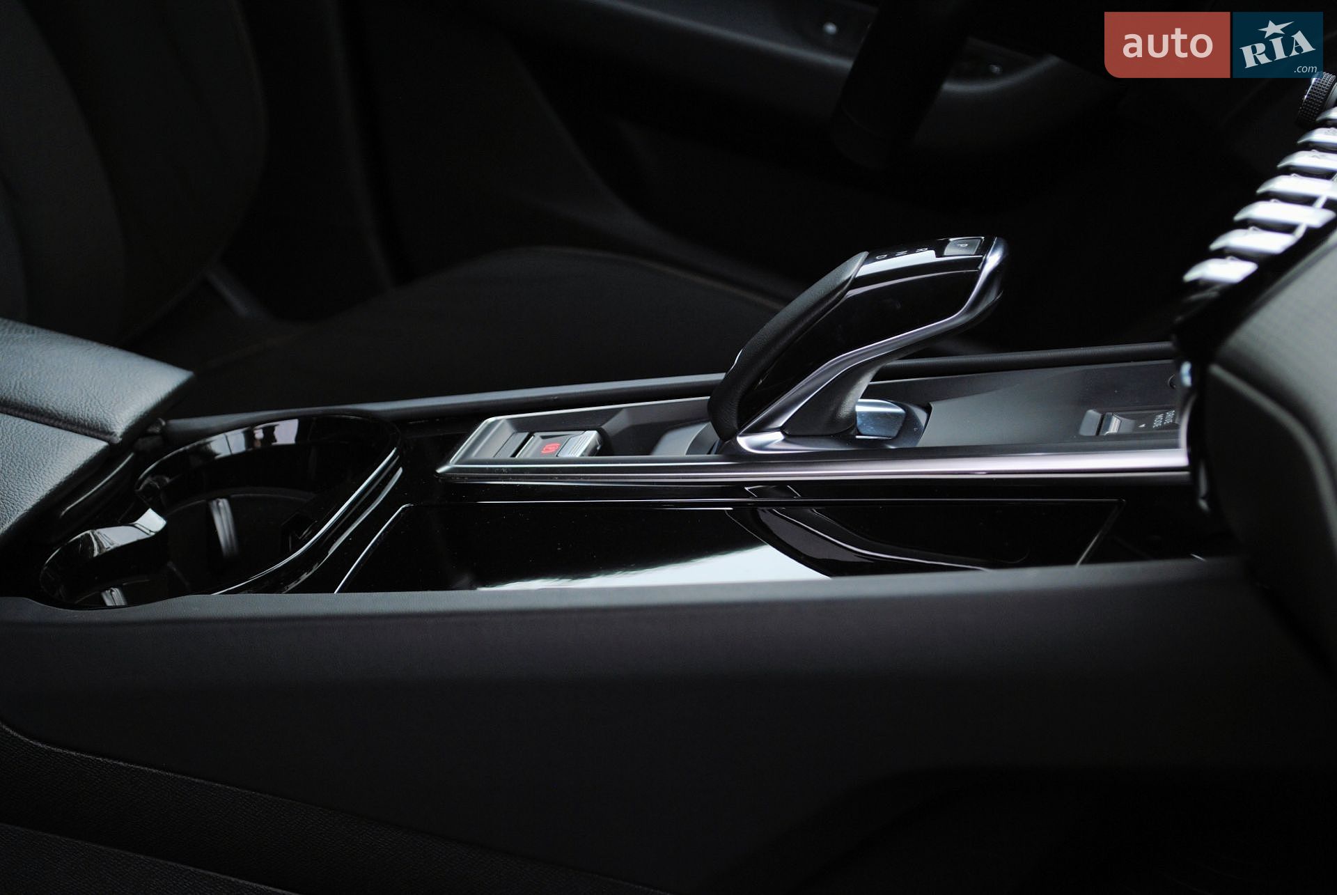 Peugeot 508 2019 VIN VR3FCYHZRKY118334 фото оголошення 36 з 41