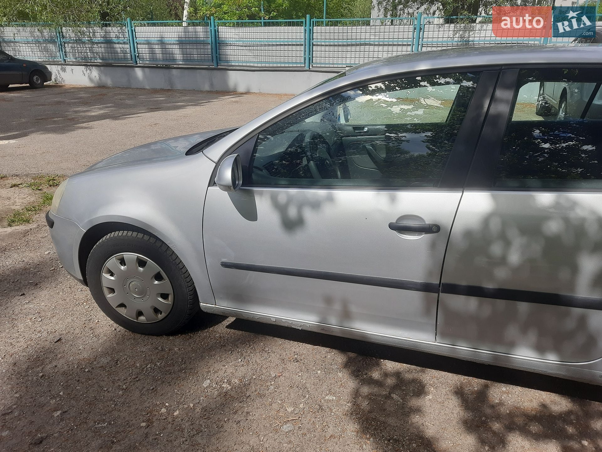 Volkswagen Golf 2005 VIN WVWZZZ1KZ4B008707 фото оголошення 6 з 25