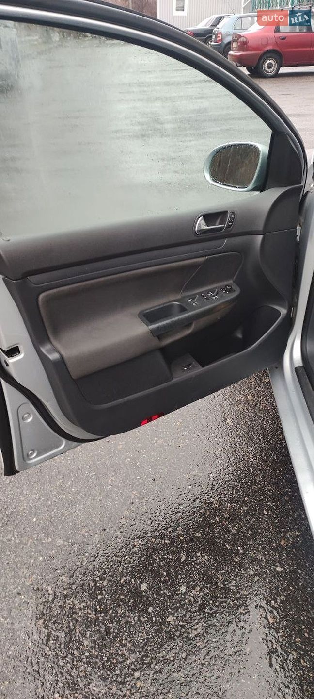 Volkswagen Golf 2005 VIN WVWZZZ1KZ4B008707 фото оголошення 18 з 25