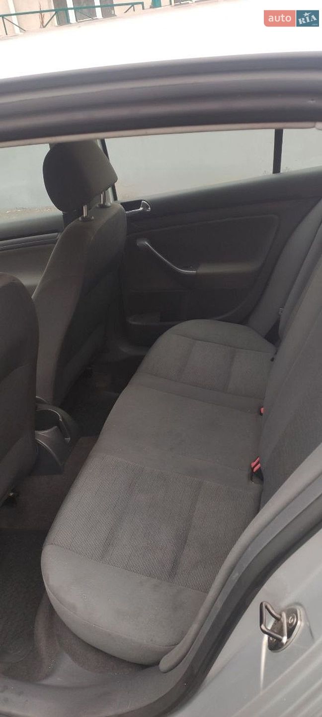 Volkswagen Golf 2005 VIN WVWZZZ1KZ4B008707 фото оголошення 24 з 25