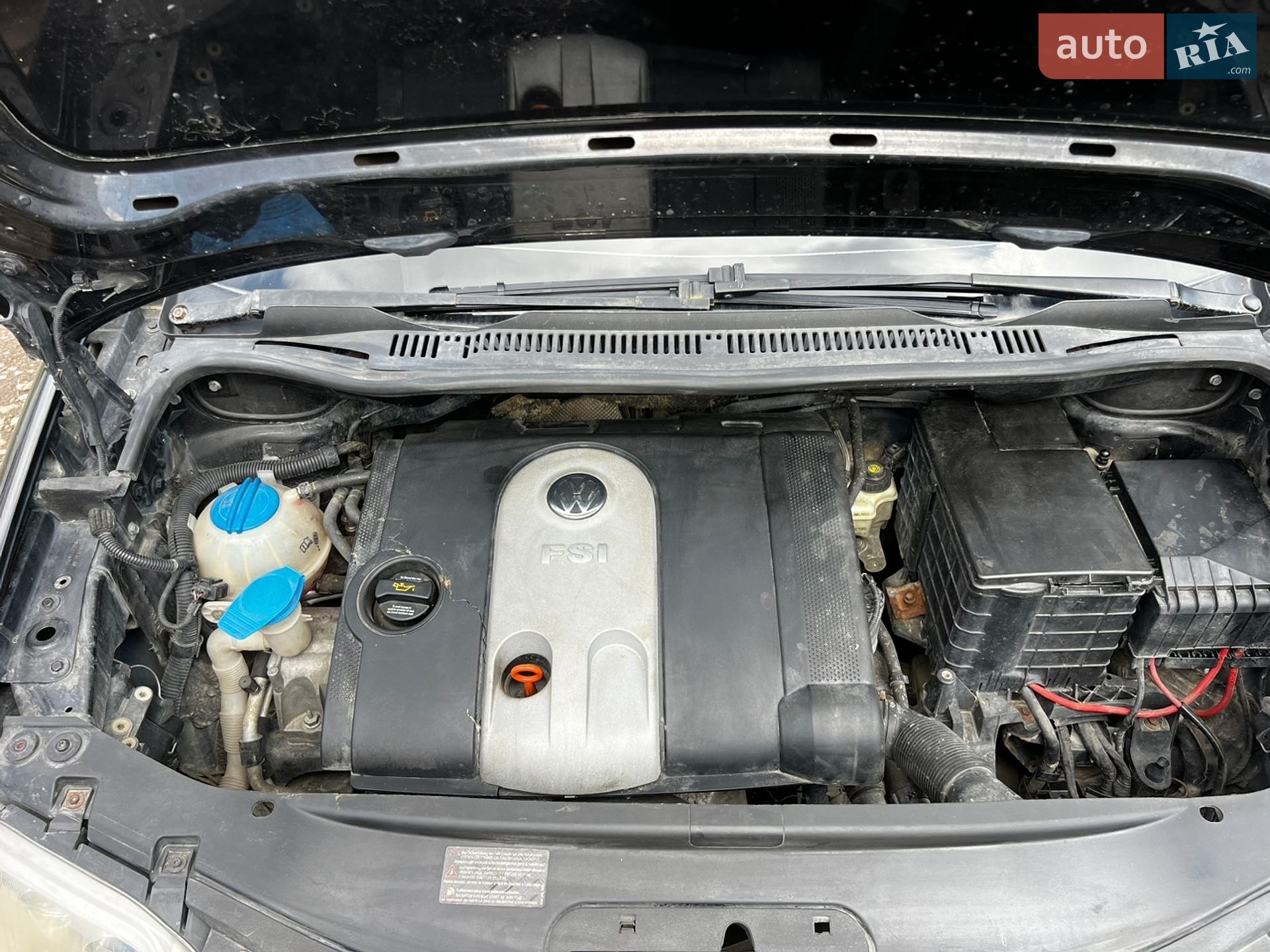 Volkswagen Touran 2004 VIN WVGZZZ1TZ4W125434 фото оголошення 2 з 39
