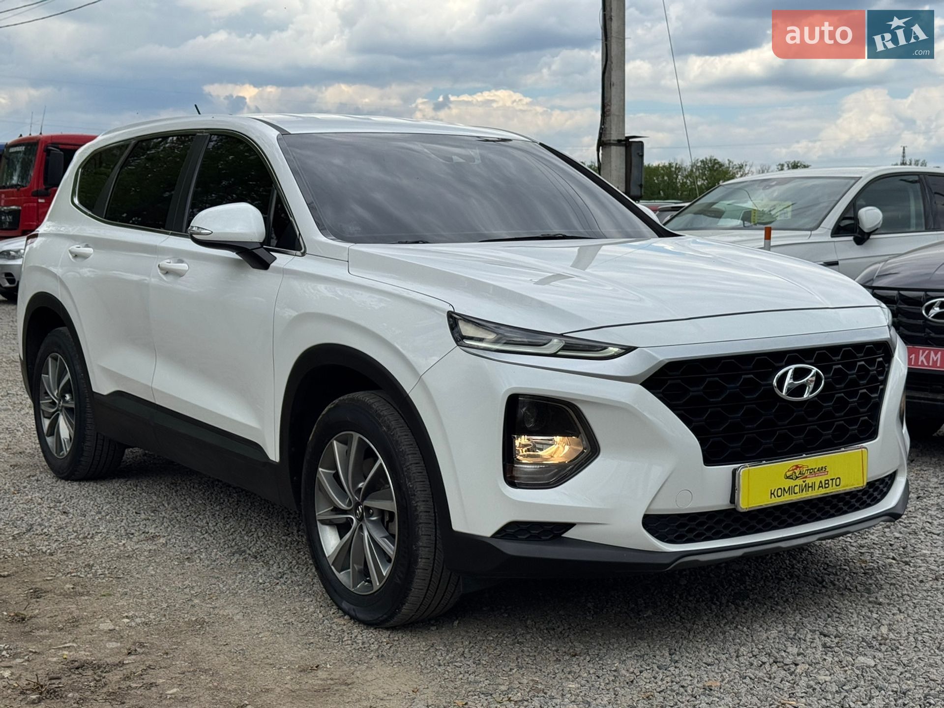 Hyundai Santa FE 2018 VIN KMHS281BBKU056482 фото оголошення 2 з 51