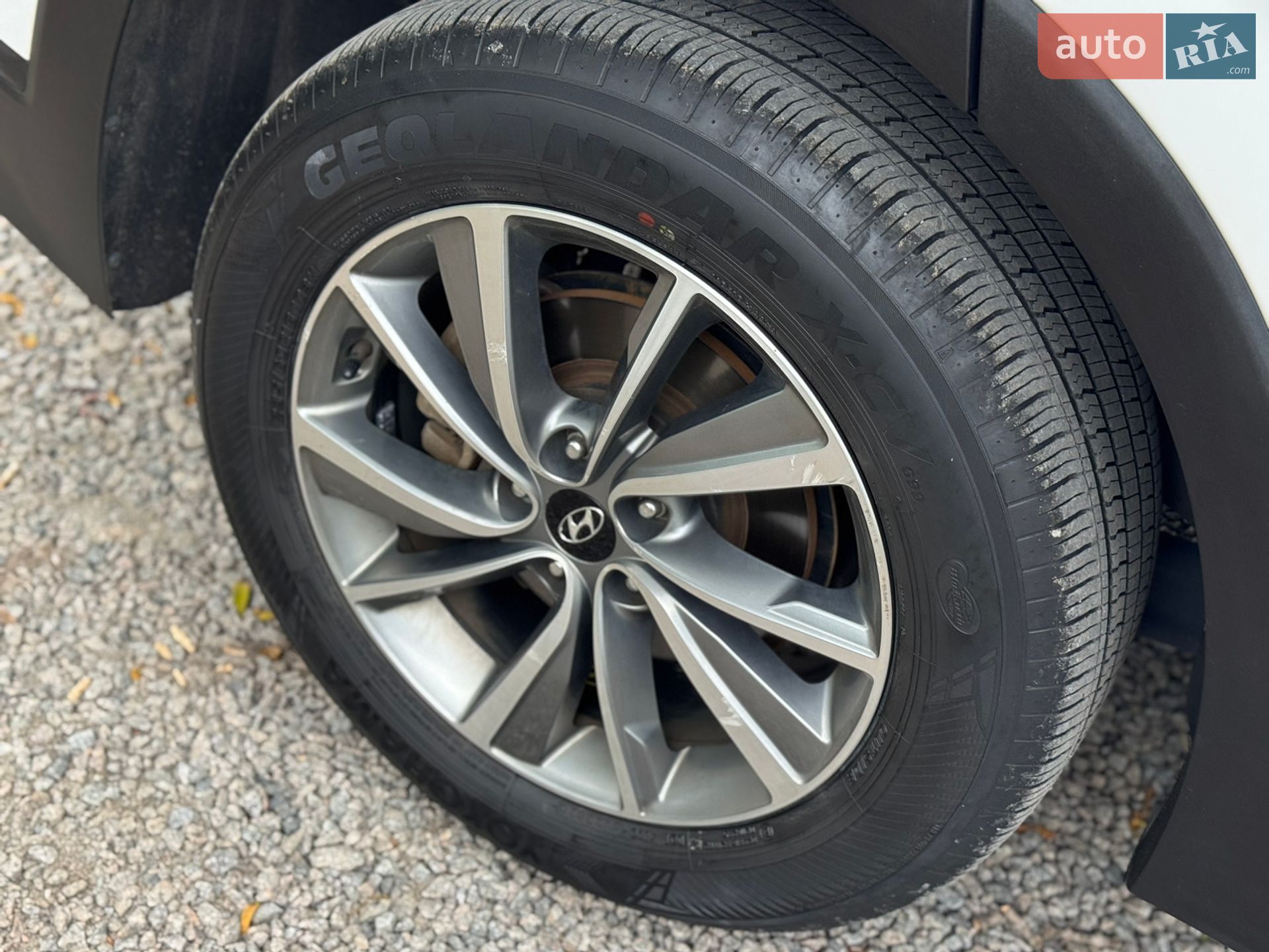 Hyundai Santa FE 2018 VIN KMHS281BBKU056482 фото оголошення 12 з 51