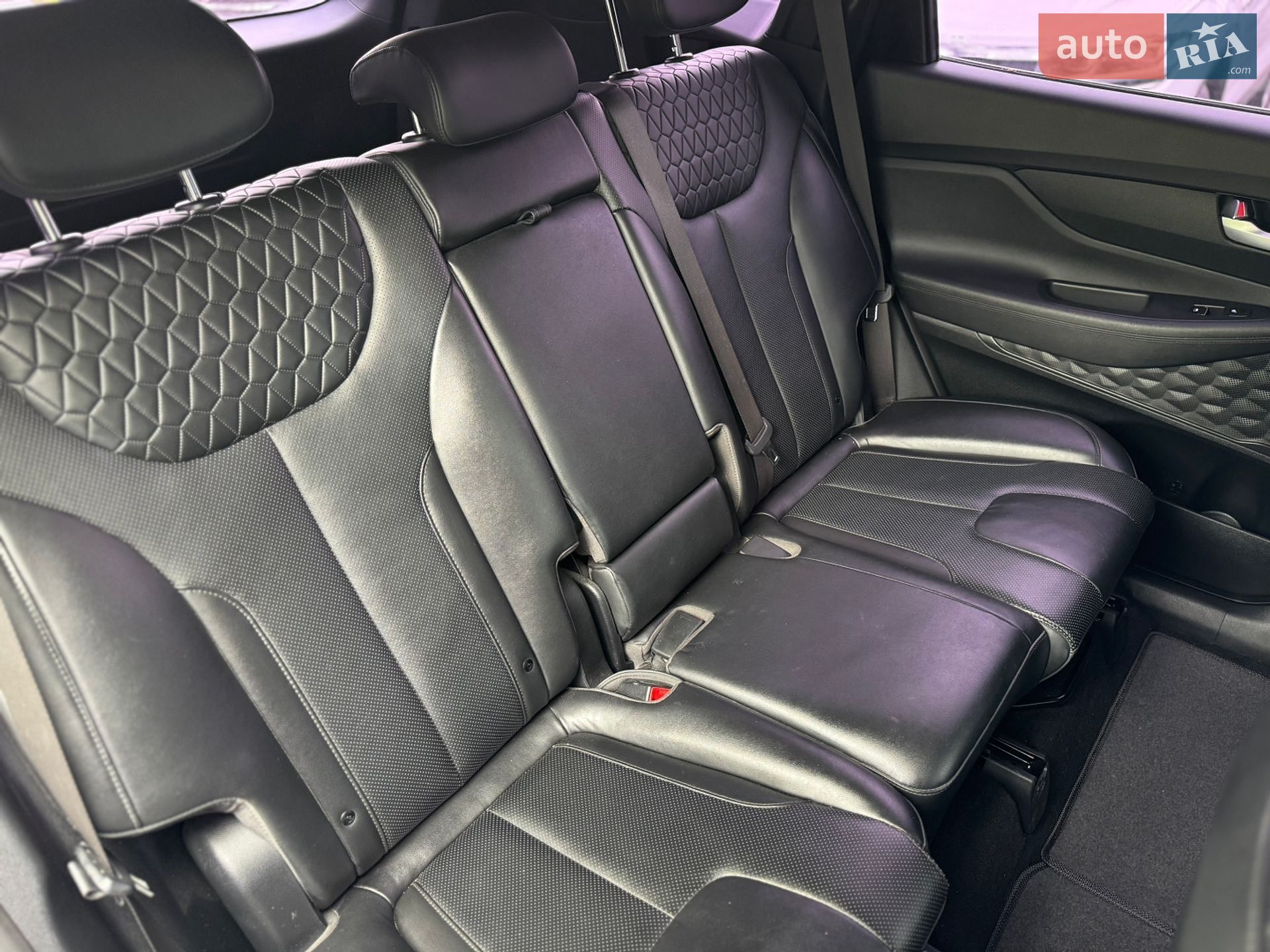 Hyundai Santa FE 2018 VIN KMHS281BBKU056482 фото оголошення 18 з 51