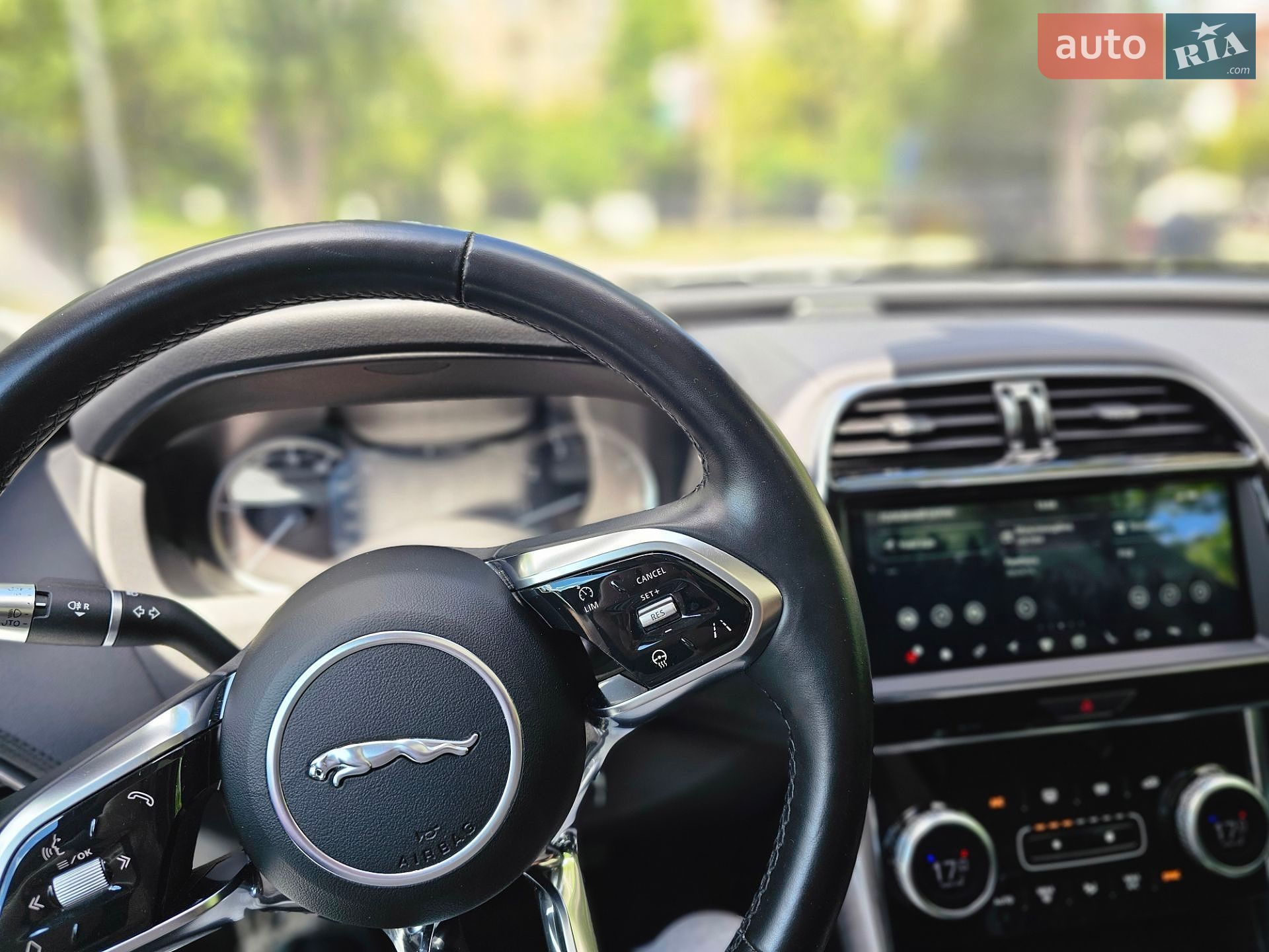 Jaguar XE 2020 VIN SAJAJ4FX7LCP64560 фото оголошення 14 з 18
