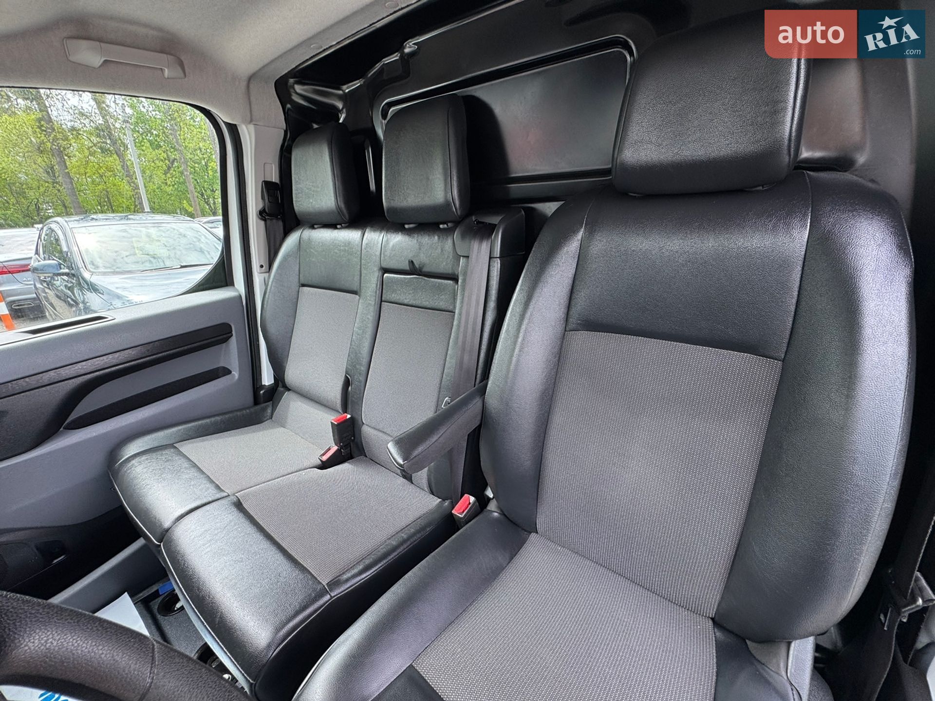 Opel Vivaro 2022 VIN VXEVFEHS7M7866568 фото оголошення 15 з 49