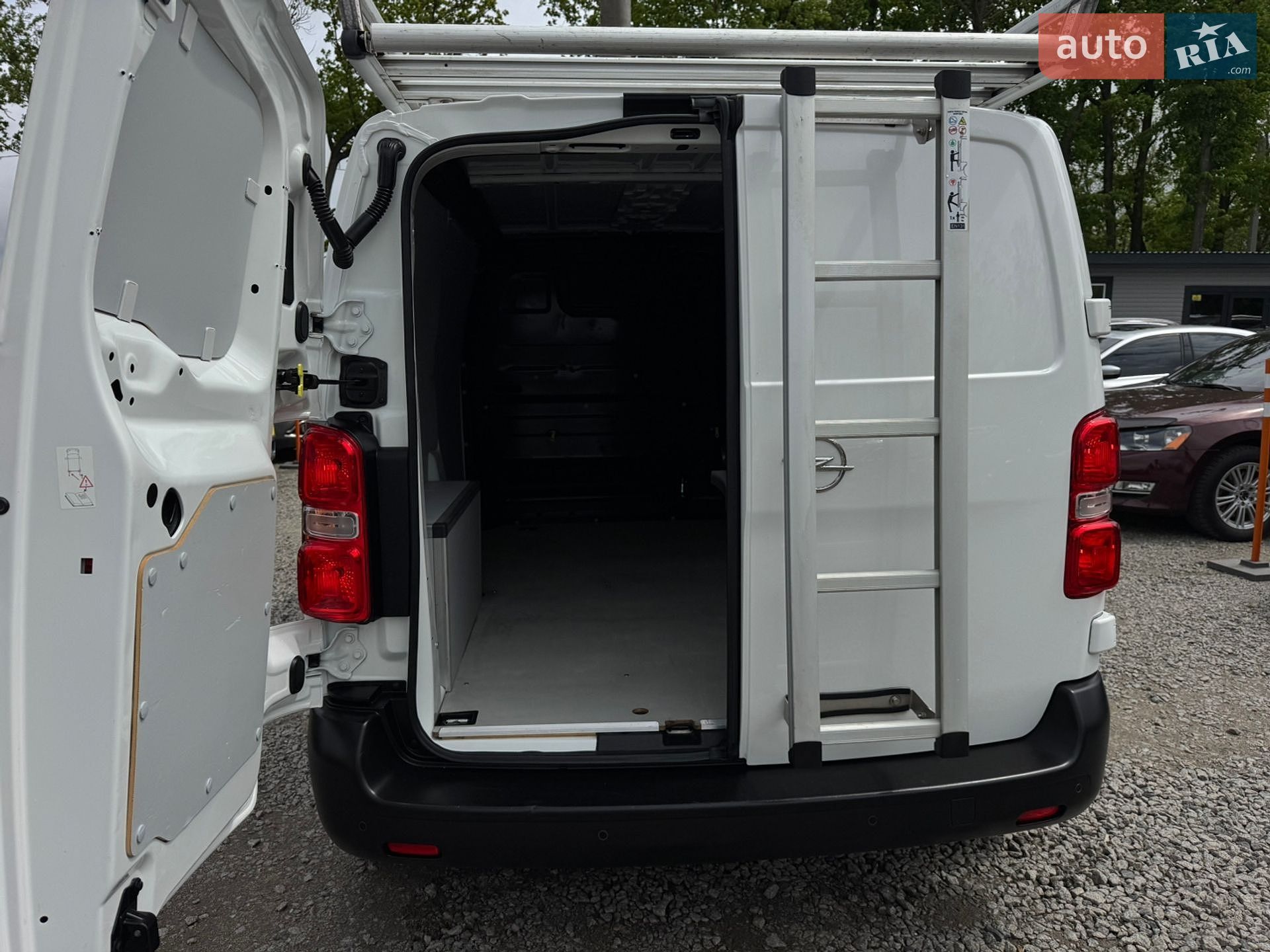 Opel Vivaro 2022 VIN VXEVFEHS7M7866568 фото оголошення 32 з 49