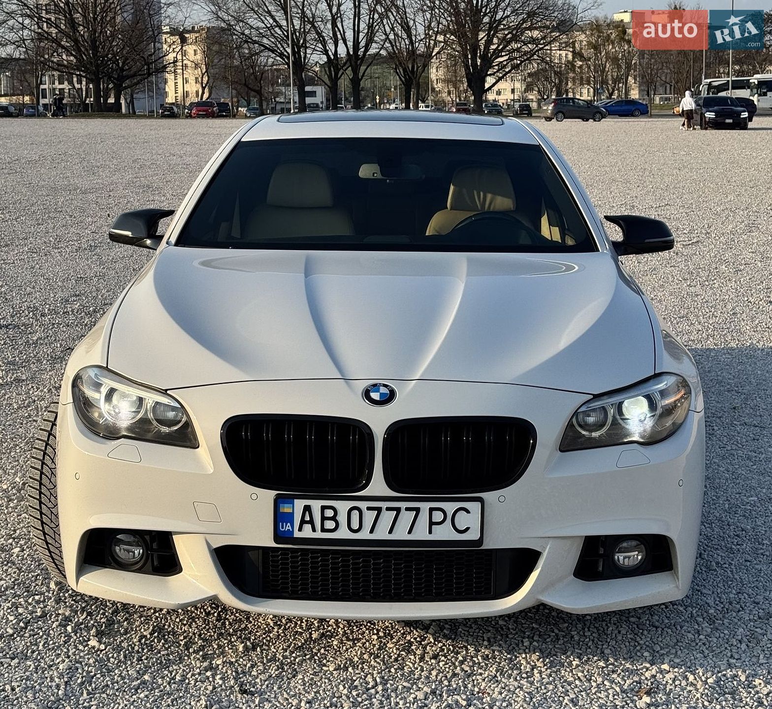 BMW 5 Series 2014 VIN WBA5B1C53FD922497 фото оголошення 12 з 30