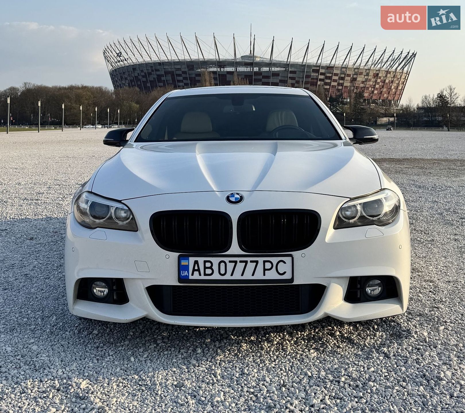 BMW 5 Series 2014 VIN WBA5B1C53FD922497 фото оголошення 13 з 30