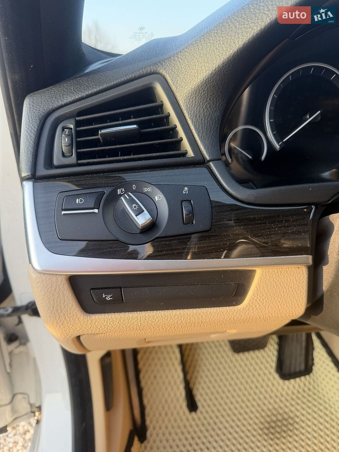 BMW 5 Series 2014 VIN WBA5B1C53FD922497 фото оголошення 20 з 30