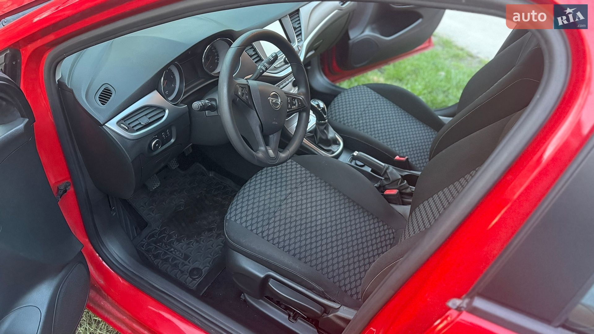 Opel Astra 2018 VIN W0VBC8EF2K8001642 фото оголошення 8 з 13