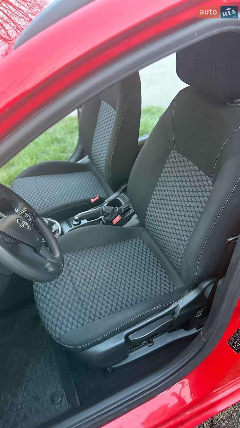 Opel Astra 2018 VIN W0VBC8EF2K8001642 фото оголошення 10 з 13