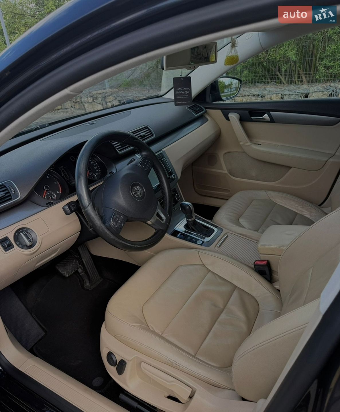 Volkswagen Passat 2011 VIN WVWZZZ3CZCP017026 фото оголошення 6 з 8