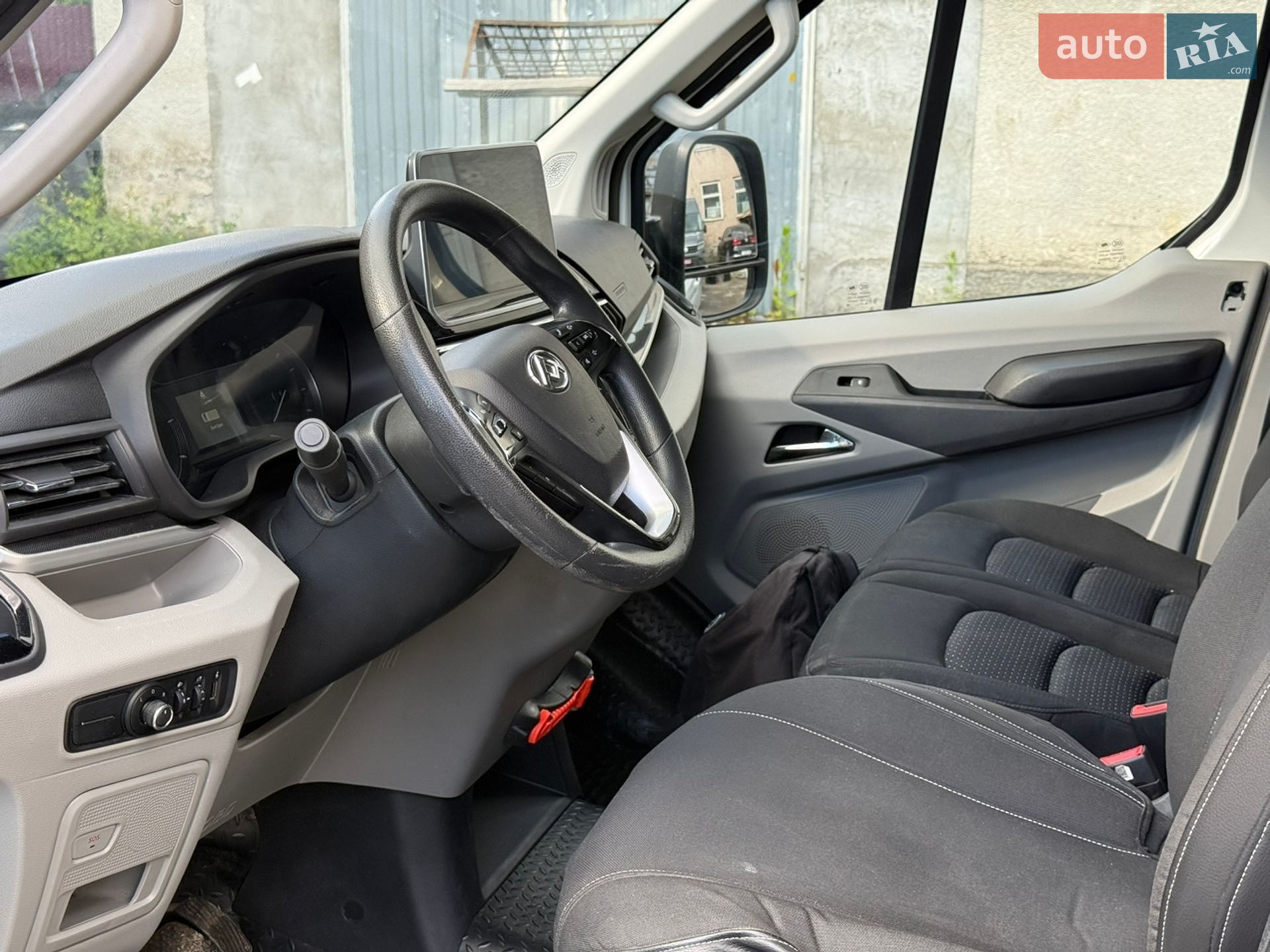 Maxus e-Deliver 9 2021 VIN LSH14J4C4MA081233 фото оголошення 9 з 23