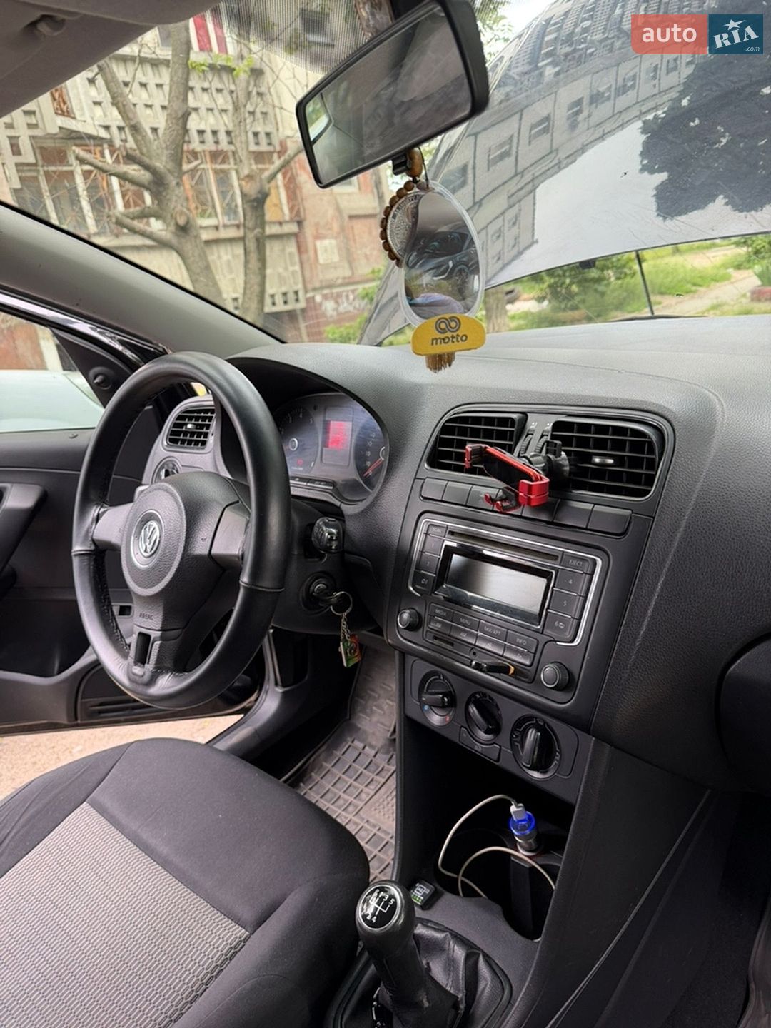 Volkswagen Polo 2011 VIN XW8ZZZ61ZCG022170 фото оголошення 20 з 24