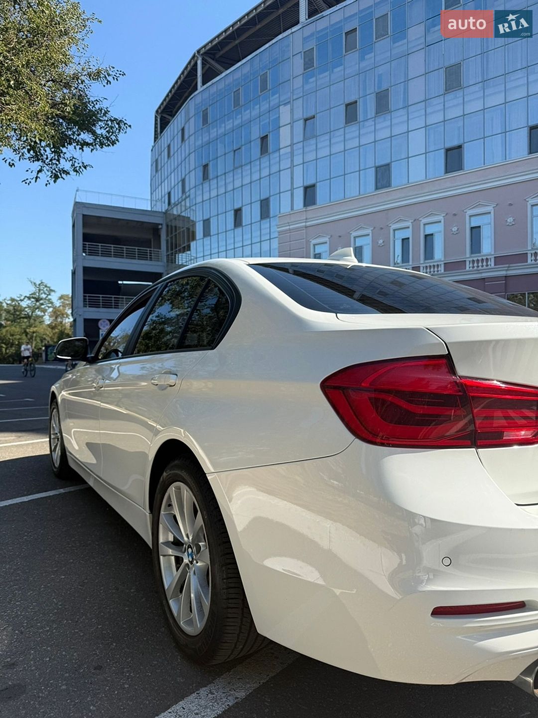 BMW 3 Series 2015 VIN WBA8A3C55GK551481 фото оголошення 3 з 9