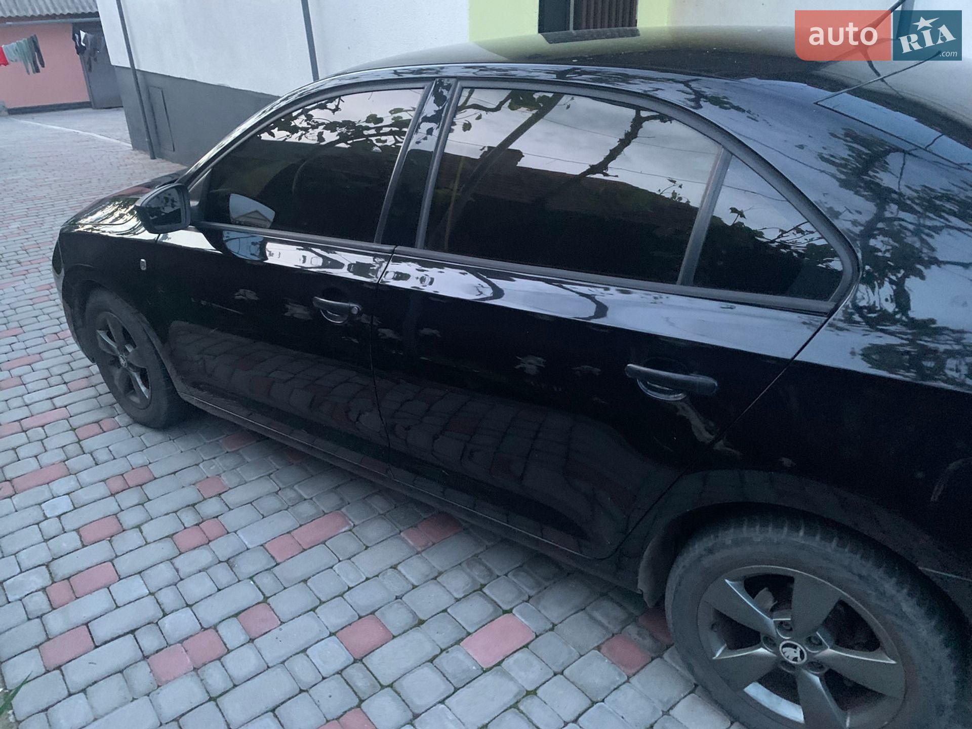 Skoda Rapid 2013 VIN TMBAL6NH5D4027982 фото оголошення 3 з 26