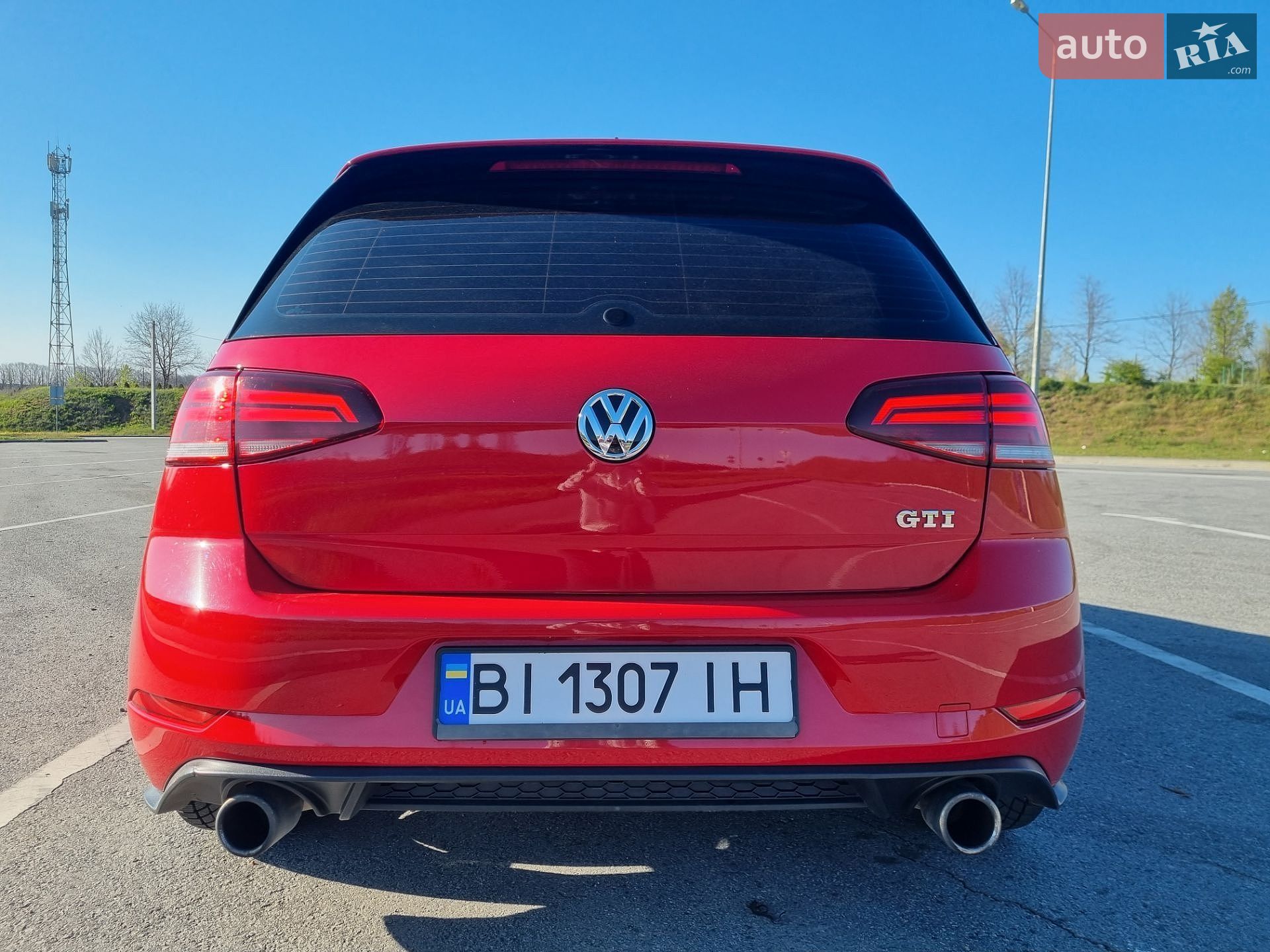 Volkswagen Golf GTI 2018 VIN 3VW447AU8JM290225 фото оголошення 3 з 19