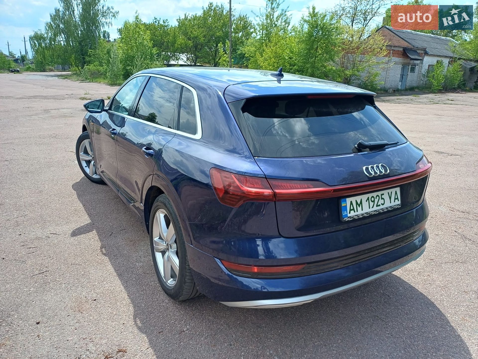 Audi e-tron 2021 VIN WAUZZZGE0MB035163 фото оголошення 4 з 11
