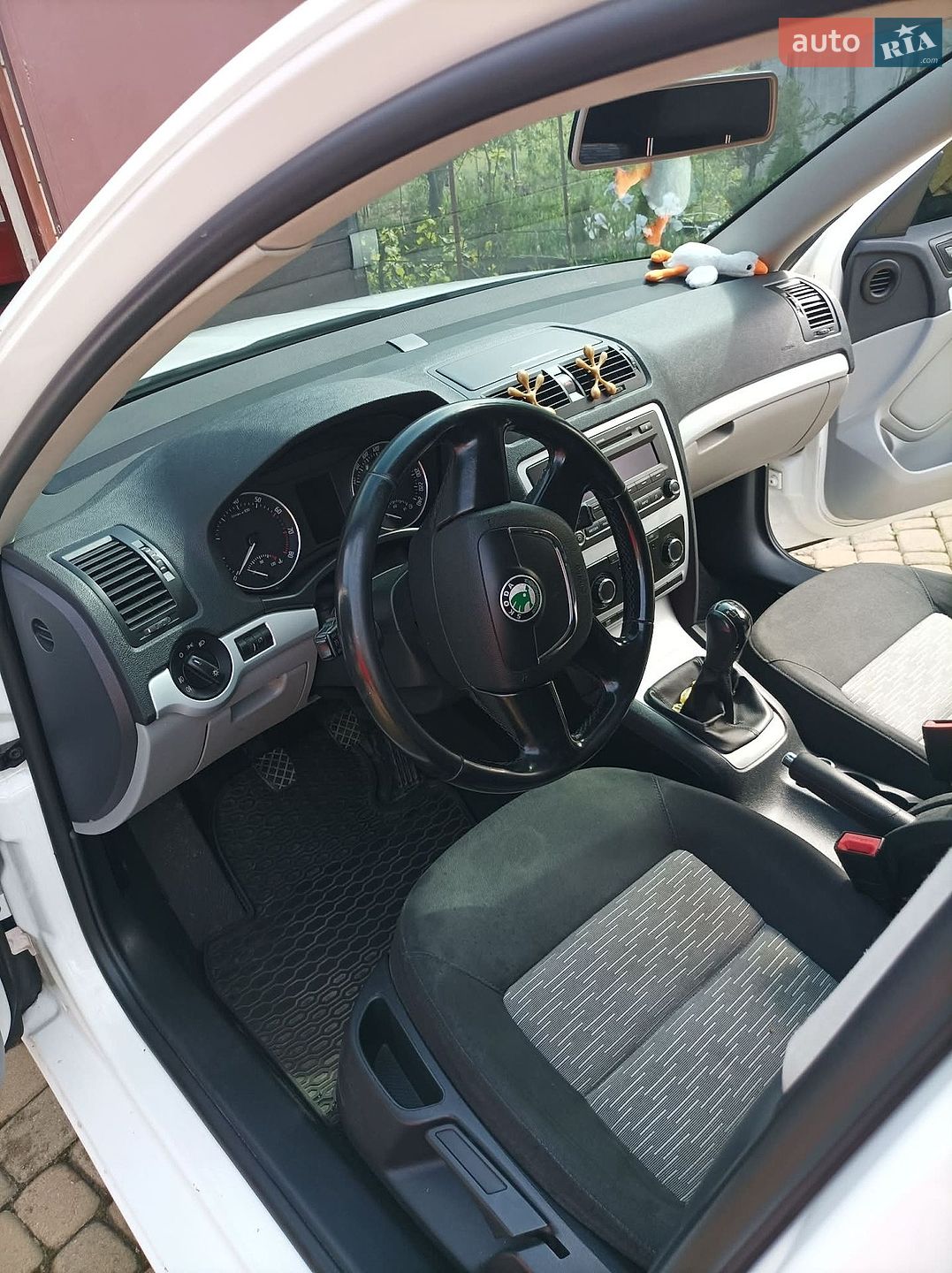 Skoda Octavia 2009 VIN TMBCK61ZX9C008061 фото оголошення 7 з 13
