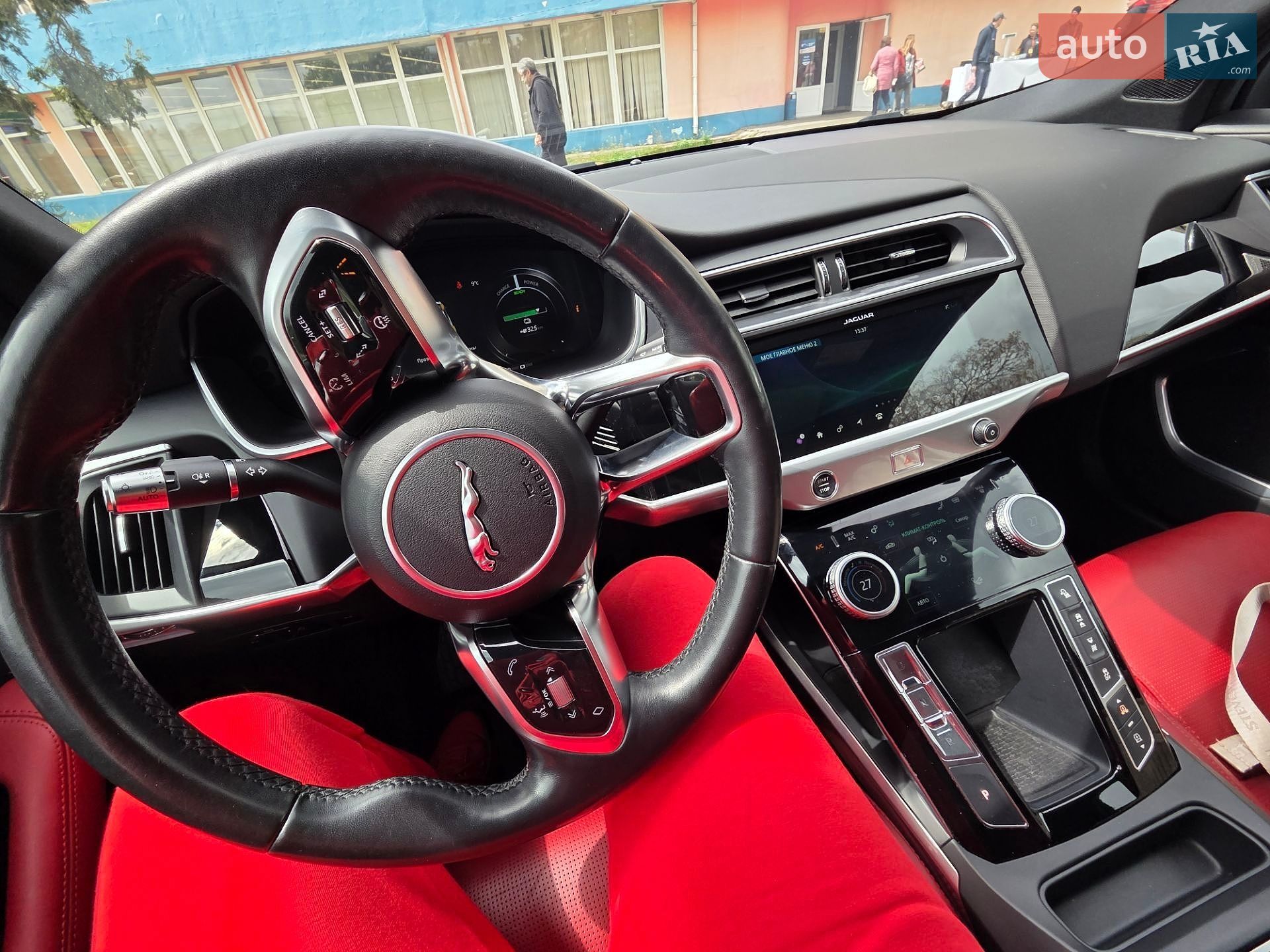 Jaguar I-Pace 2018 VIN SADHD2S1XK1F60248 фото оголошення 12 з 26