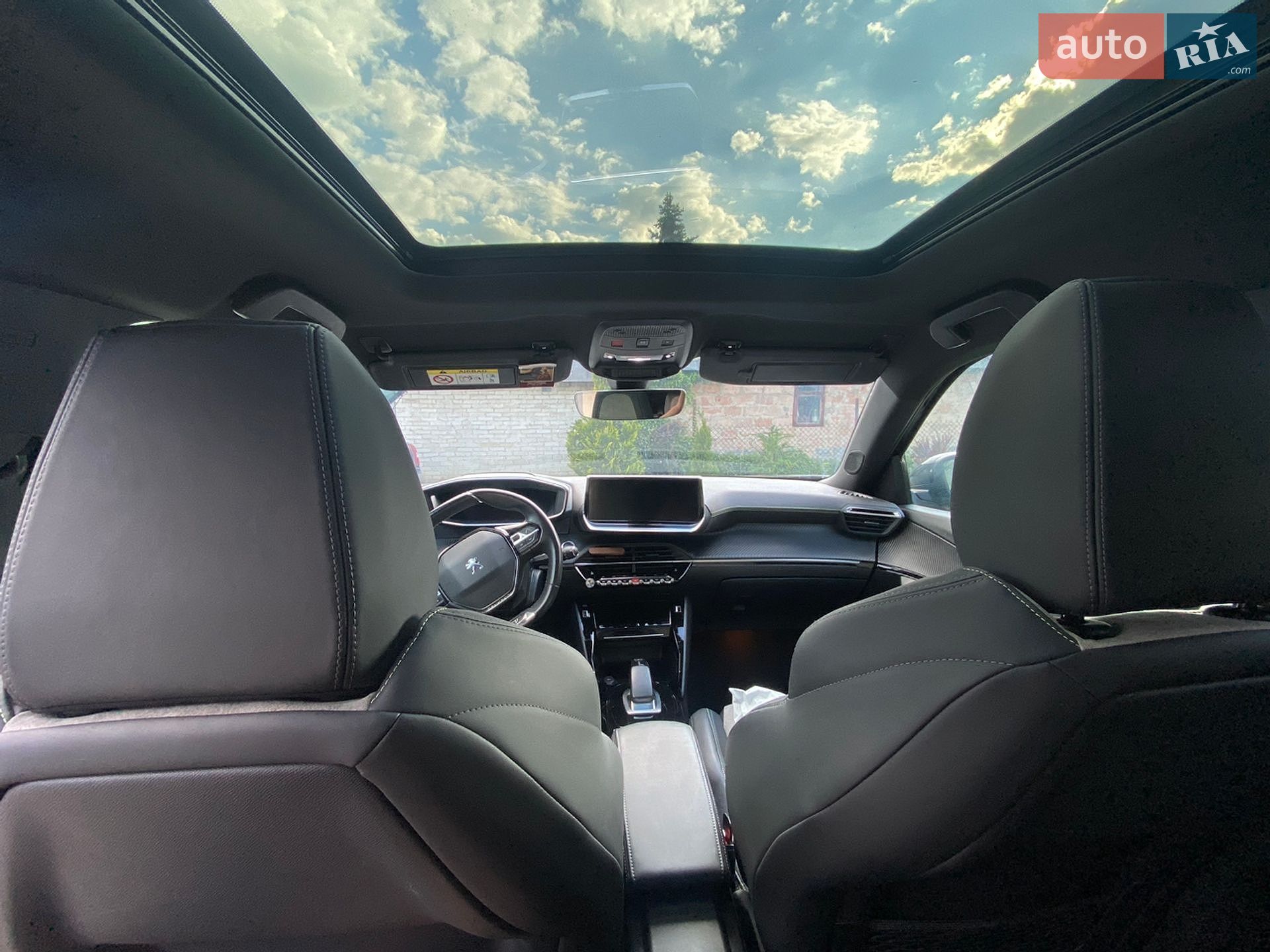 Peugeot e-2008 2021 VIN VR3UKZKXZMJ578670 фото оголошення 9 з 10