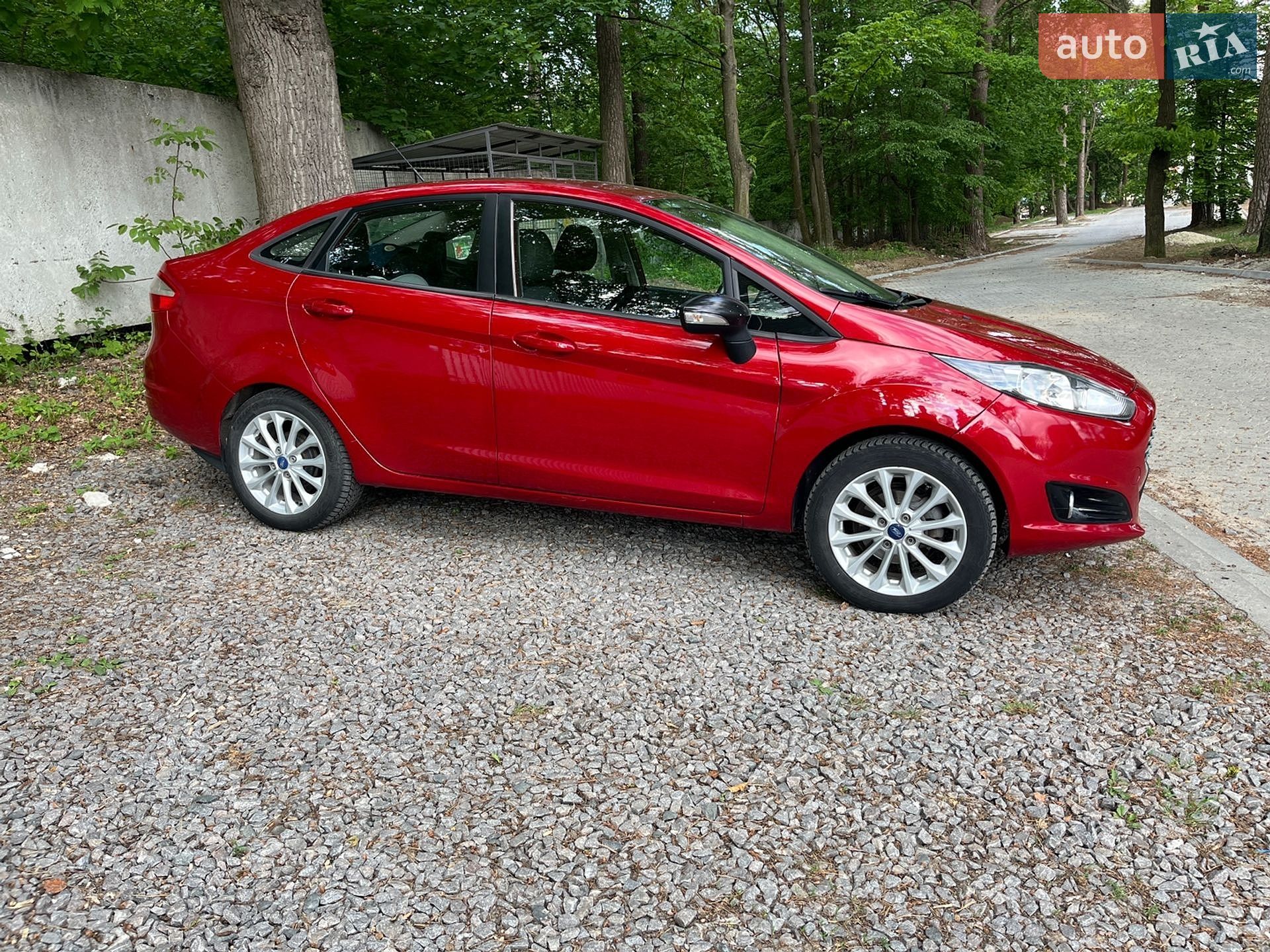 Ford Fiesta 2013 VIN 3FADP4BJ6EM131616 фото оголошення 2 з 18