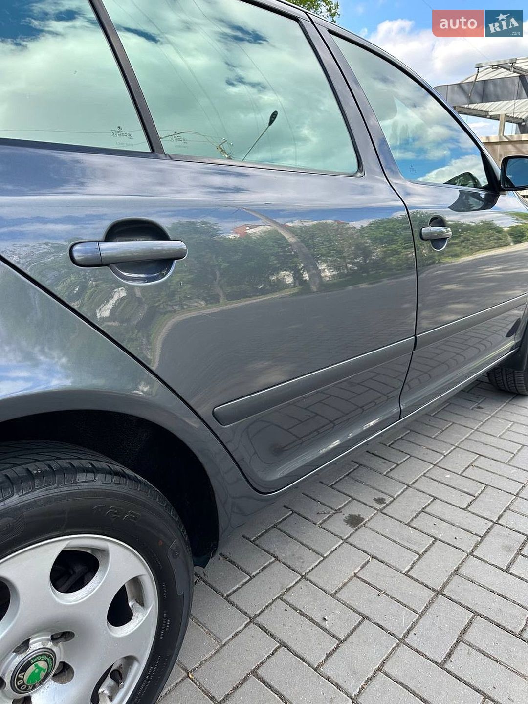 Skoda Octavia 2008 VIN TMBBD41Z68B158831 фото оголошення 5 з 13