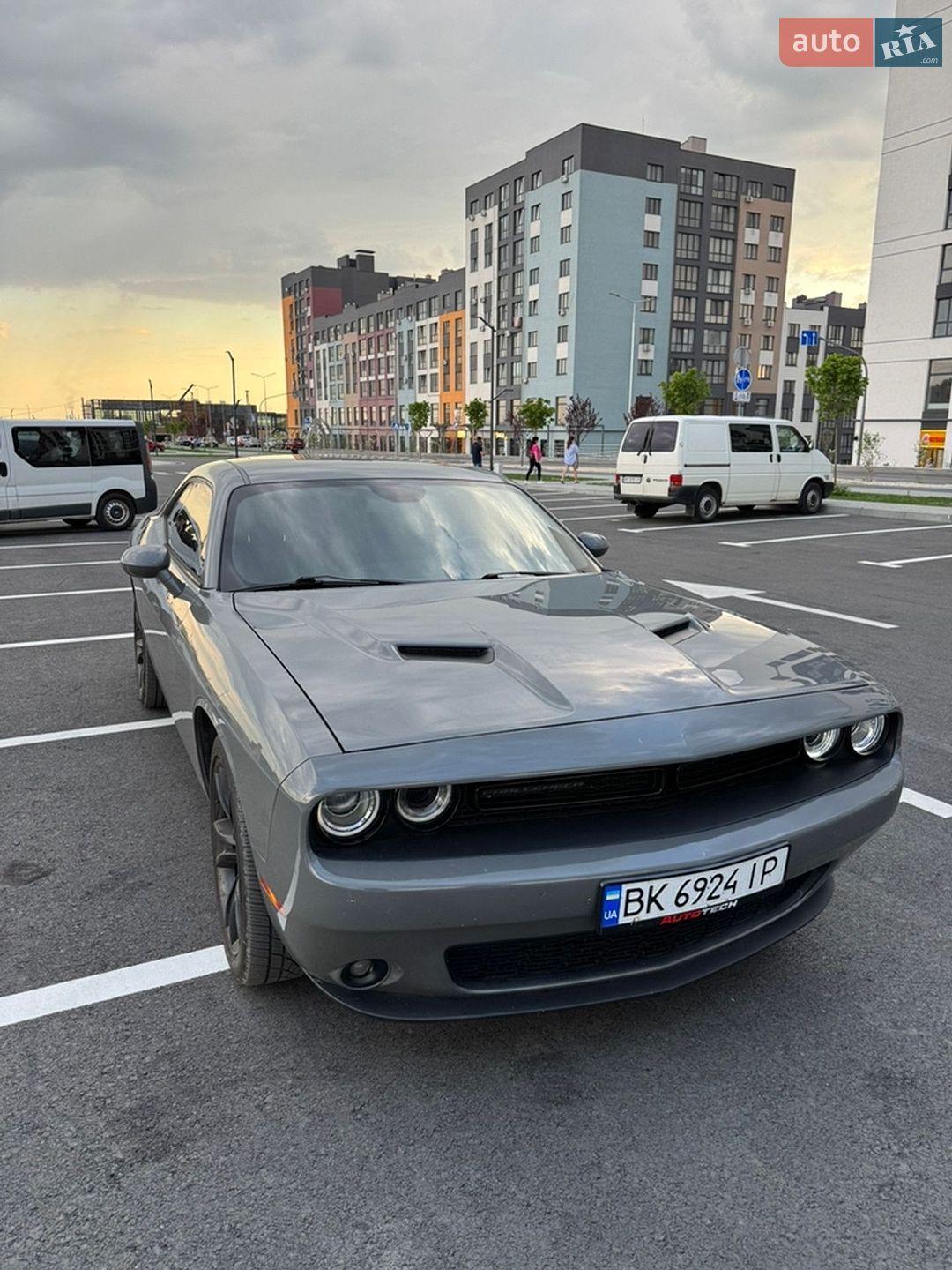 Dodge Challenger 2018 VIN 2C3CDZAG0JH280568 фото оголошення 14 з 28