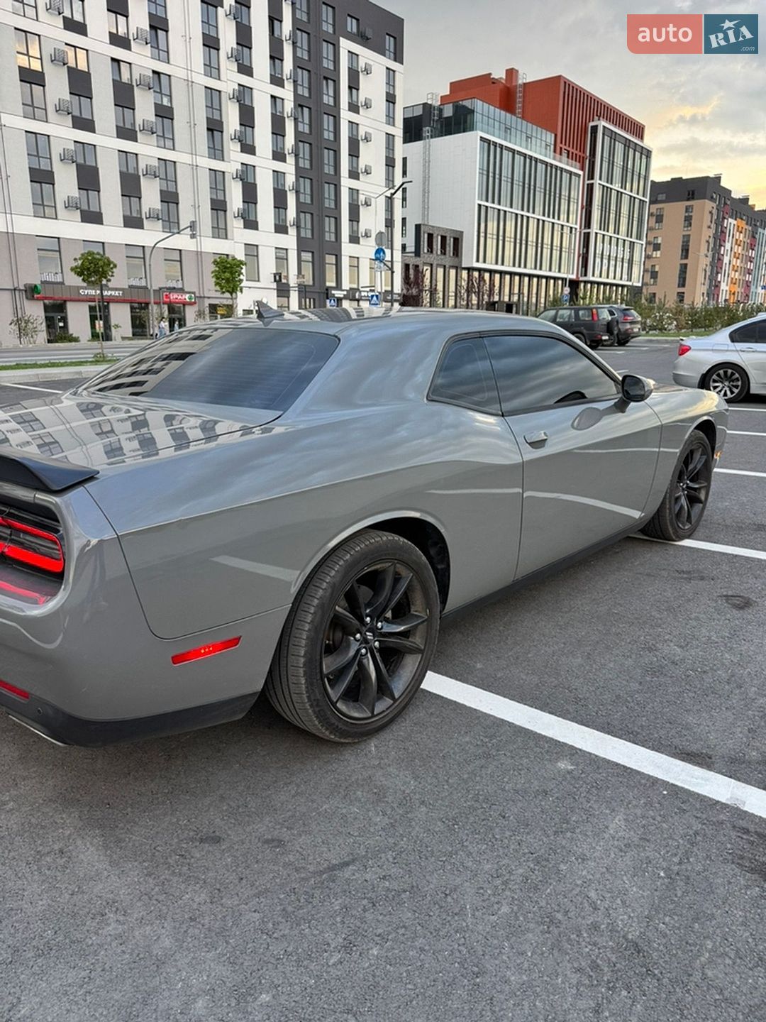 Dodge Challenger 2018 VIN 2C3CDZAG0JH280568 фото оголошення 8 з 28