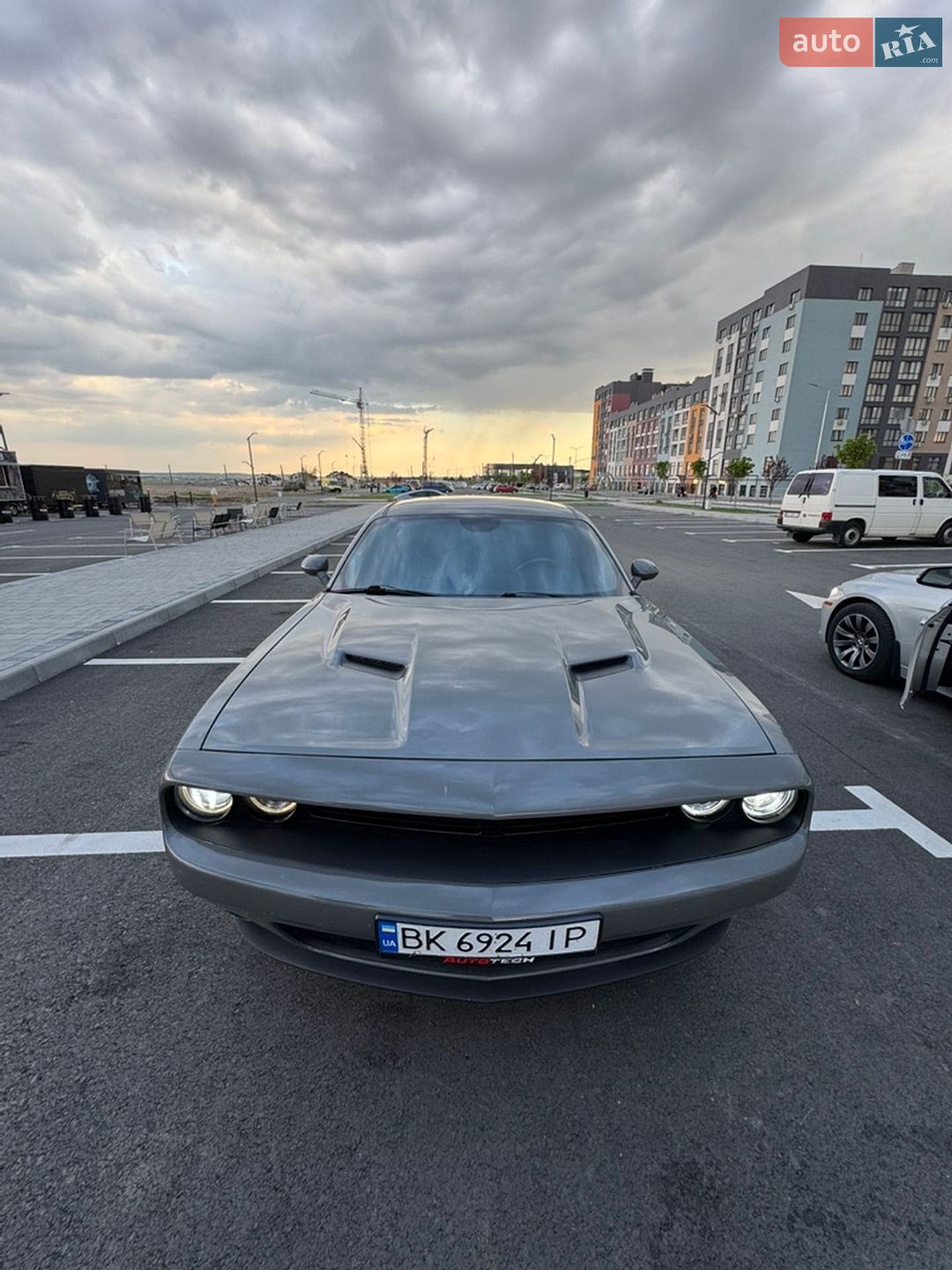 Dodge Challenger 2018 VIN 2C3CDZAG0JH280568 фото оголошення 18 з 28
