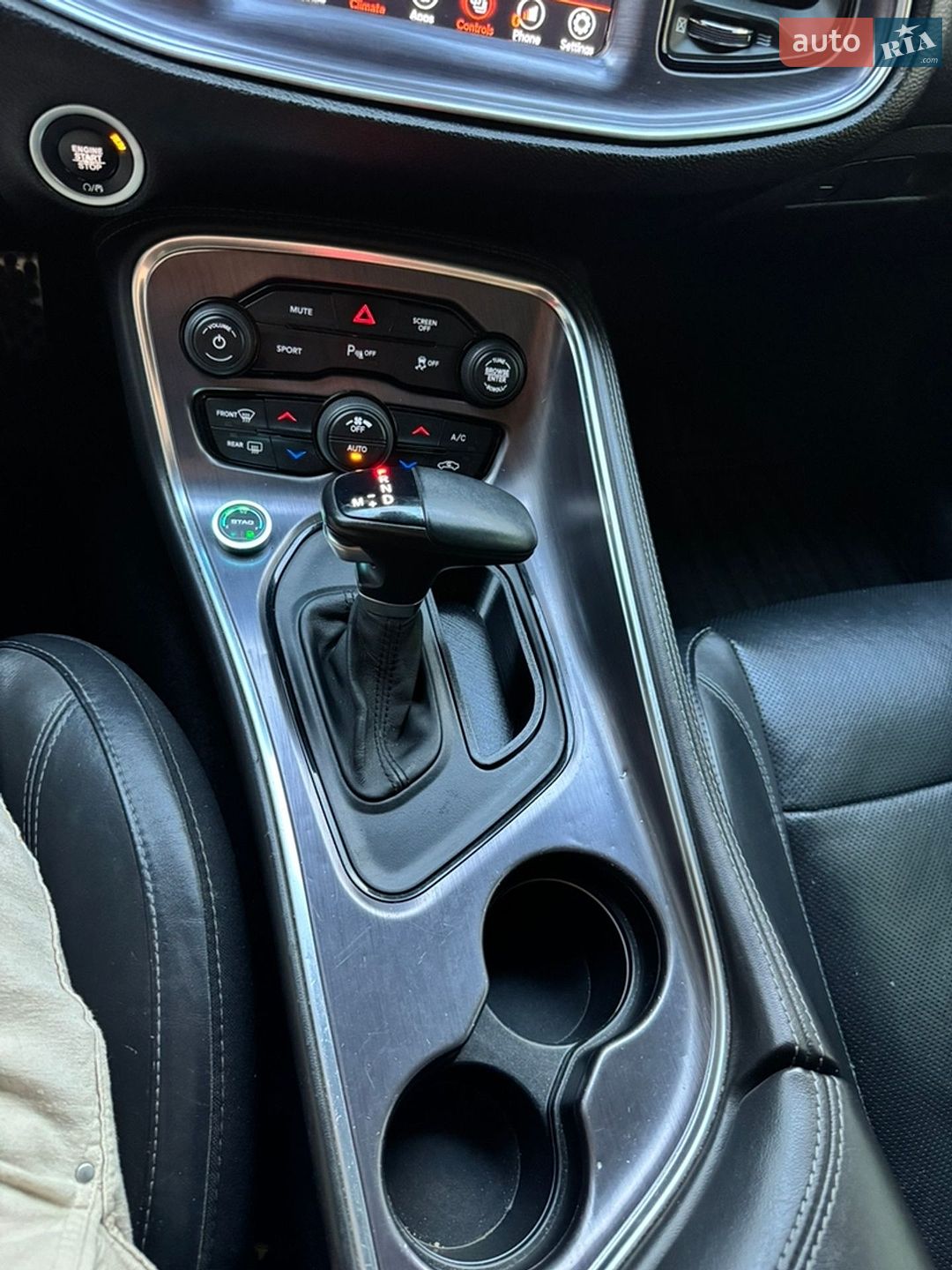 Dodge Challenger 2018 VIN 2C3CDZAG0JH280568 фото оголошення 26 з 28