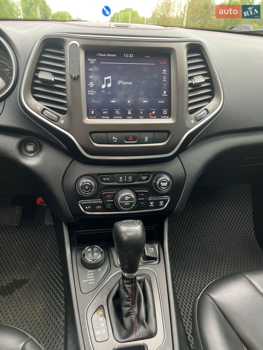 Jeep Cherokee 2021 VIN 1C4PJMBX0MD185078 фото оголошення 12 з 16