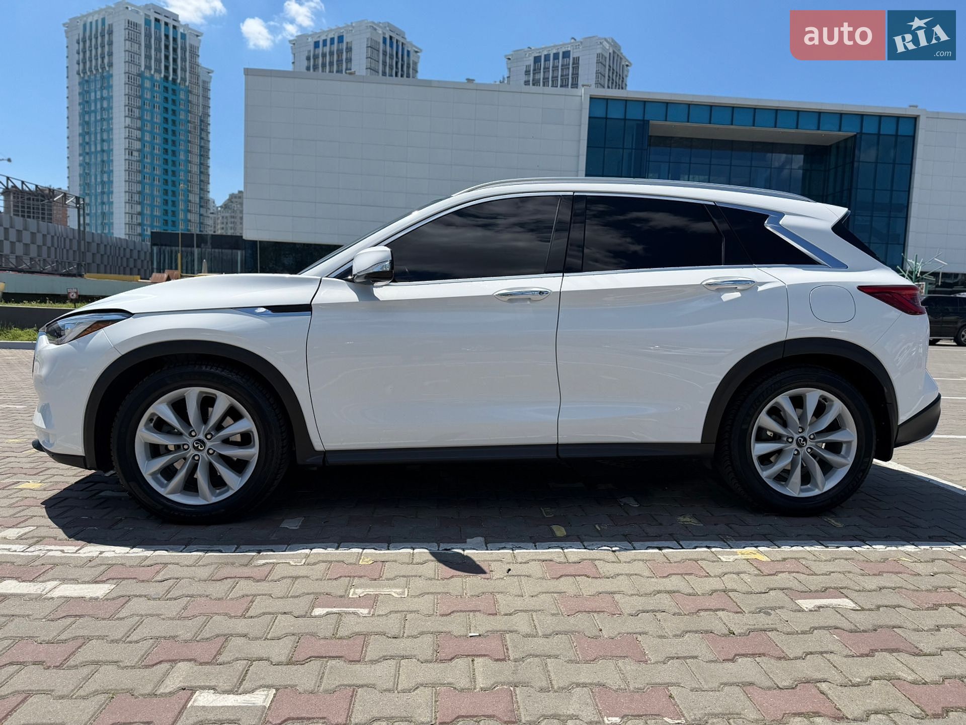 Infiniti QX50 2018 VIN 3PCAJ5M30KF104611 фото оголошення 4 з 47