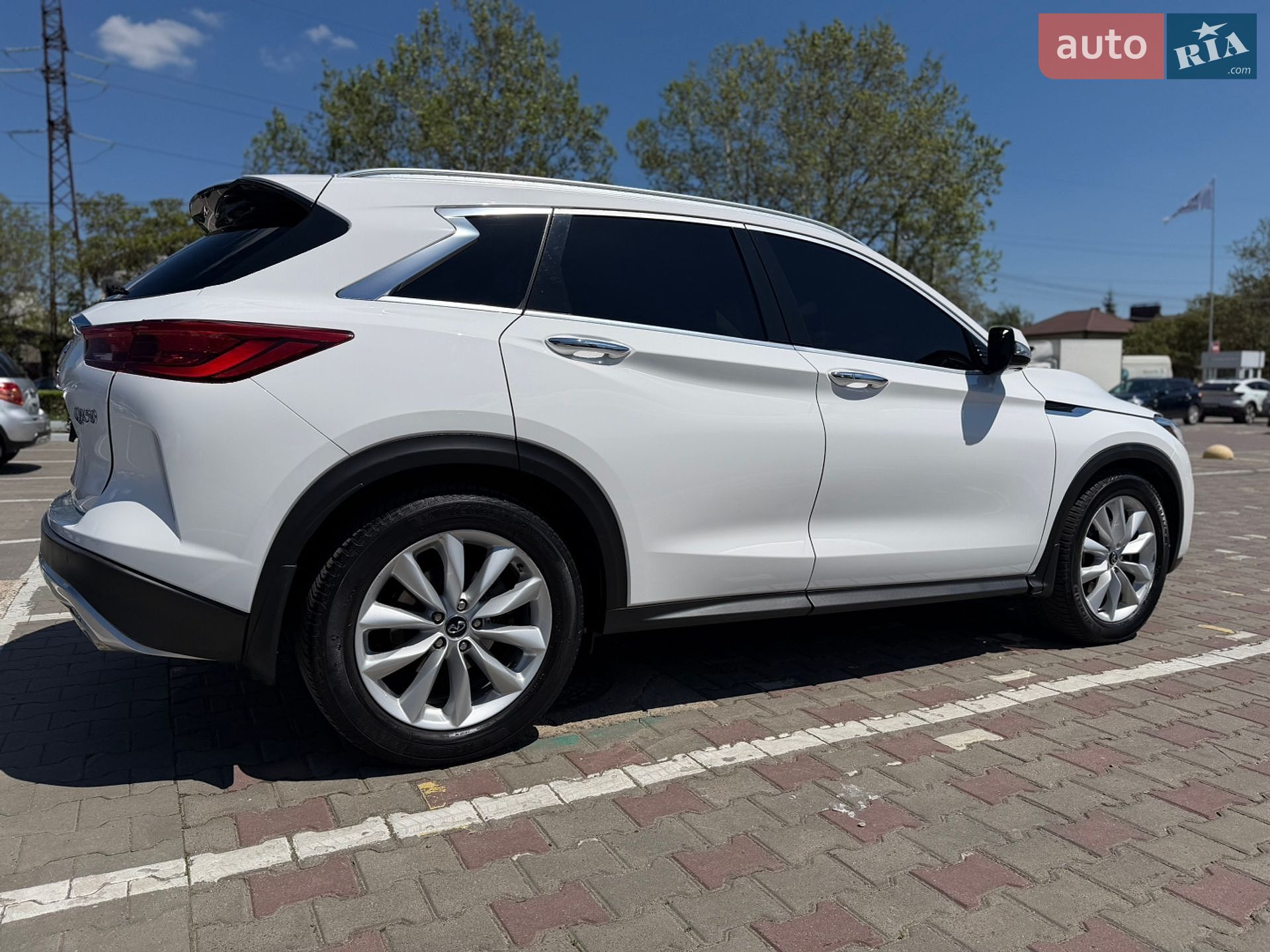 Infiniti QX50 2018 VIN 3PCAJ5M30KF104611 фото оголошення 10 з 47